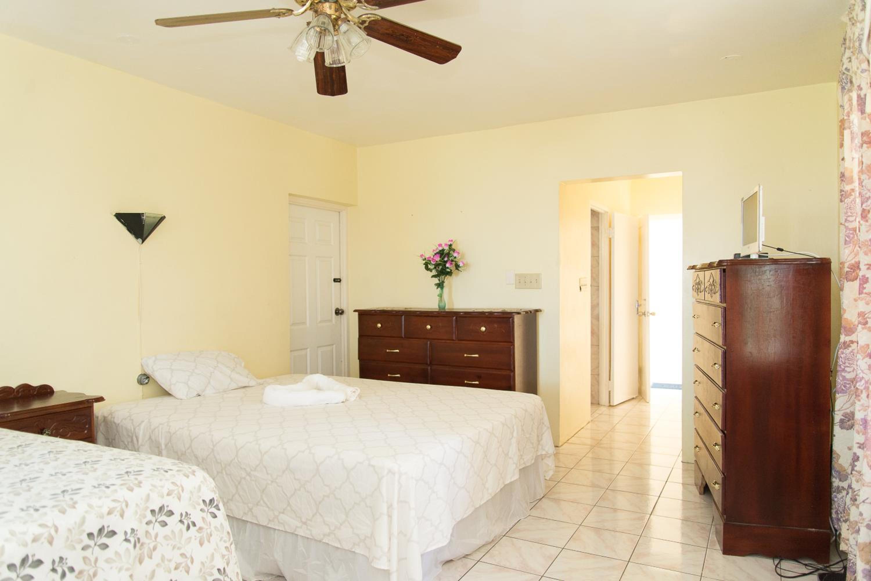Villa Donna Inn