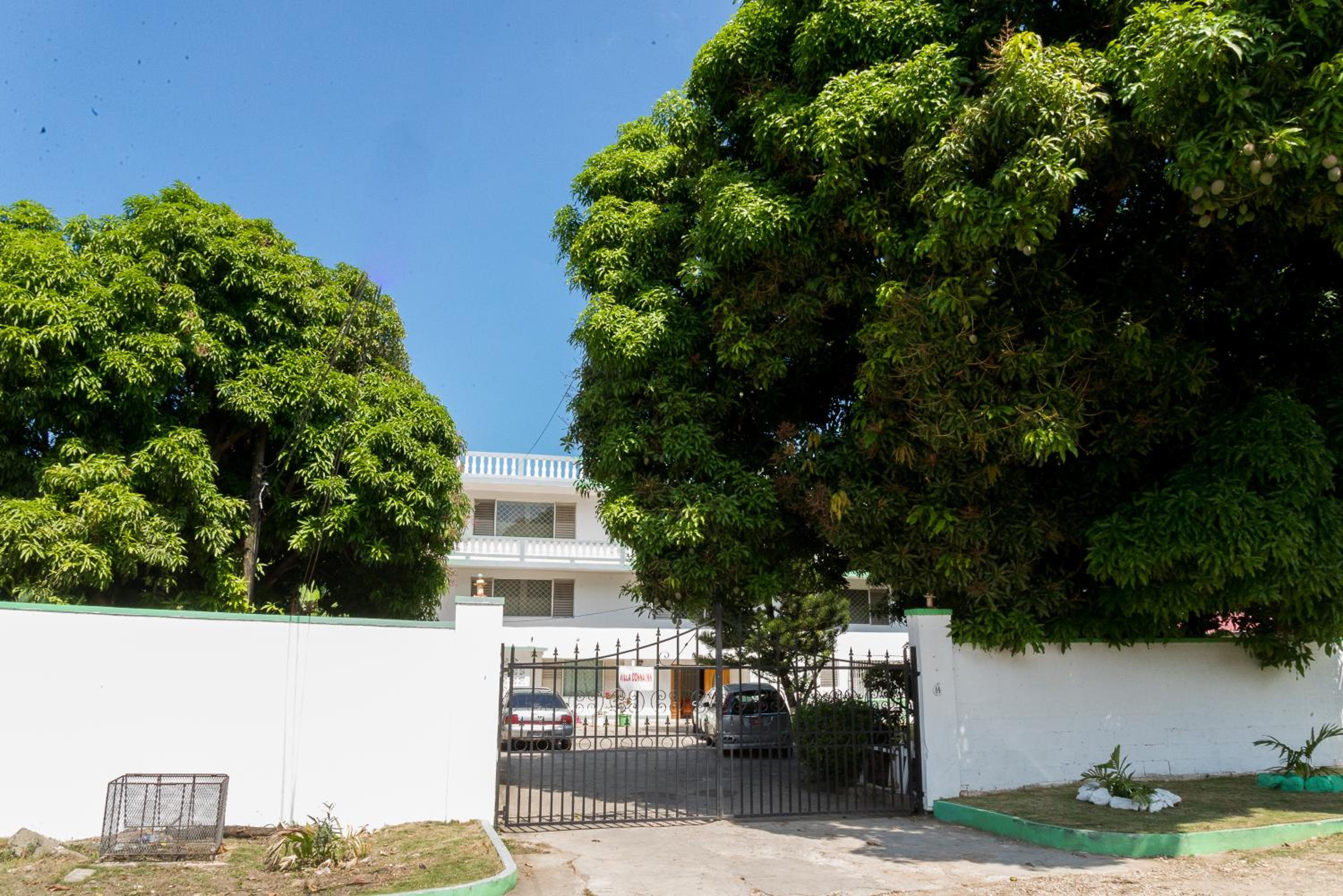 Villa Donna Inn