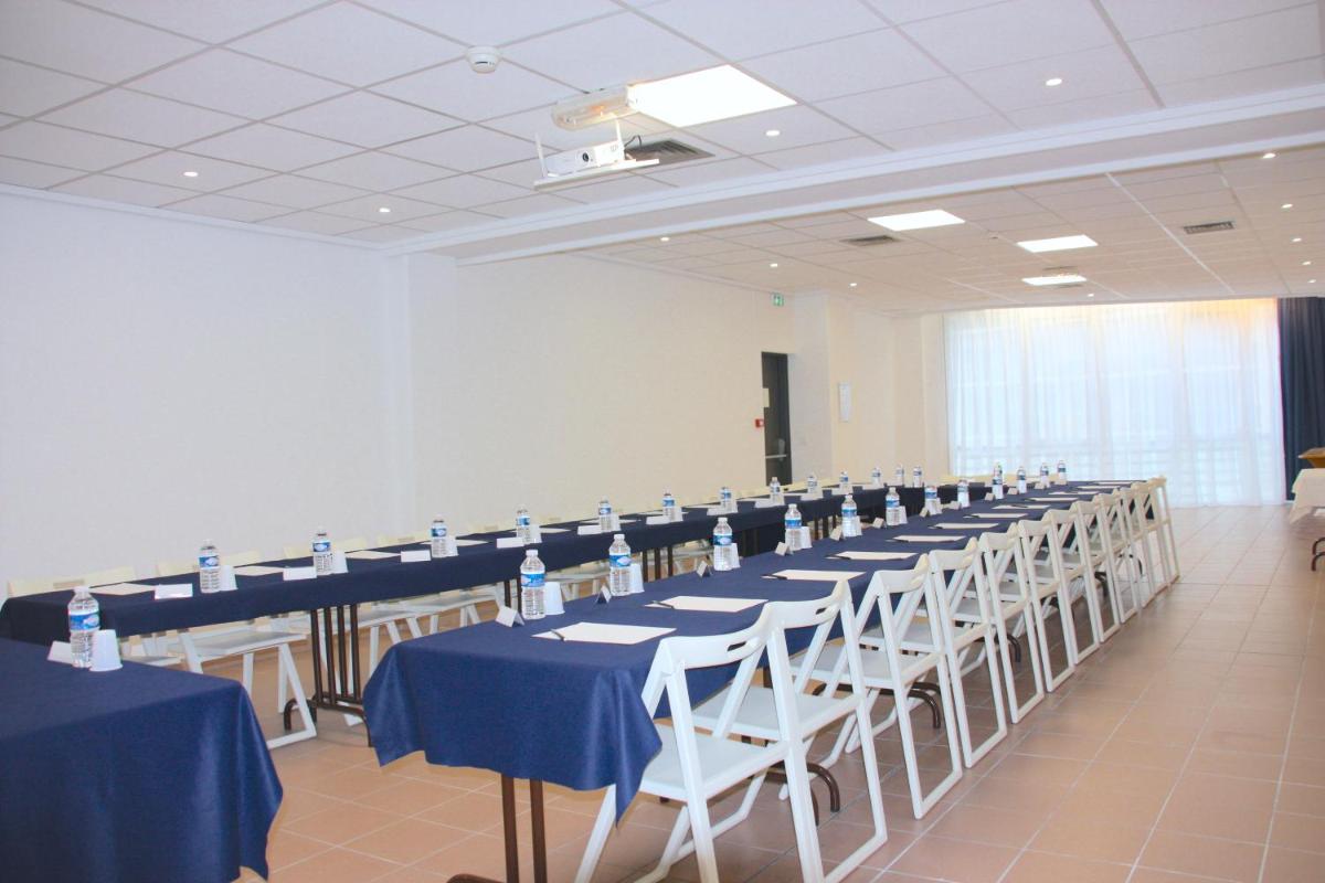 meeting room
