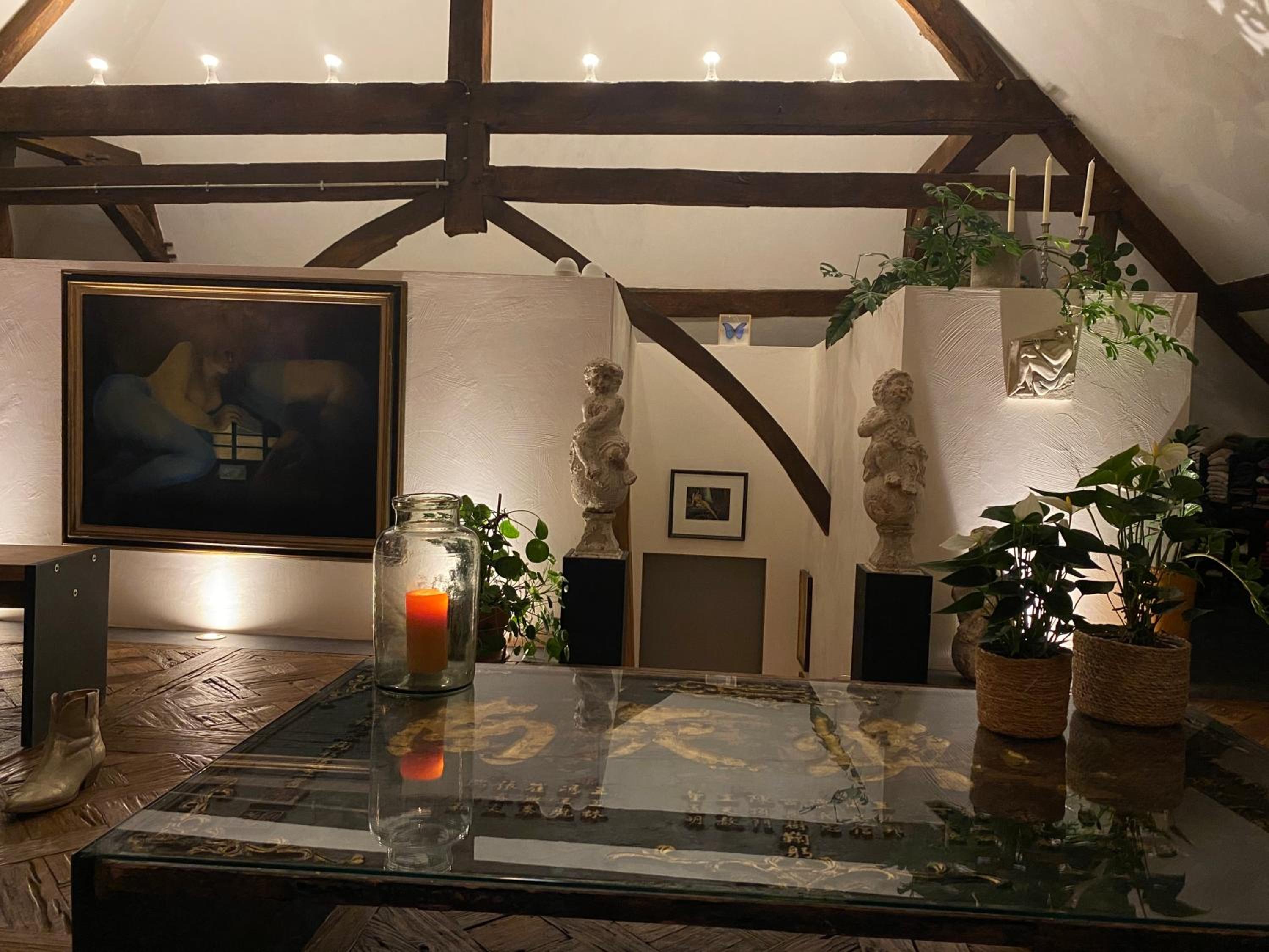 The Castle Loft - Pascal's Angels