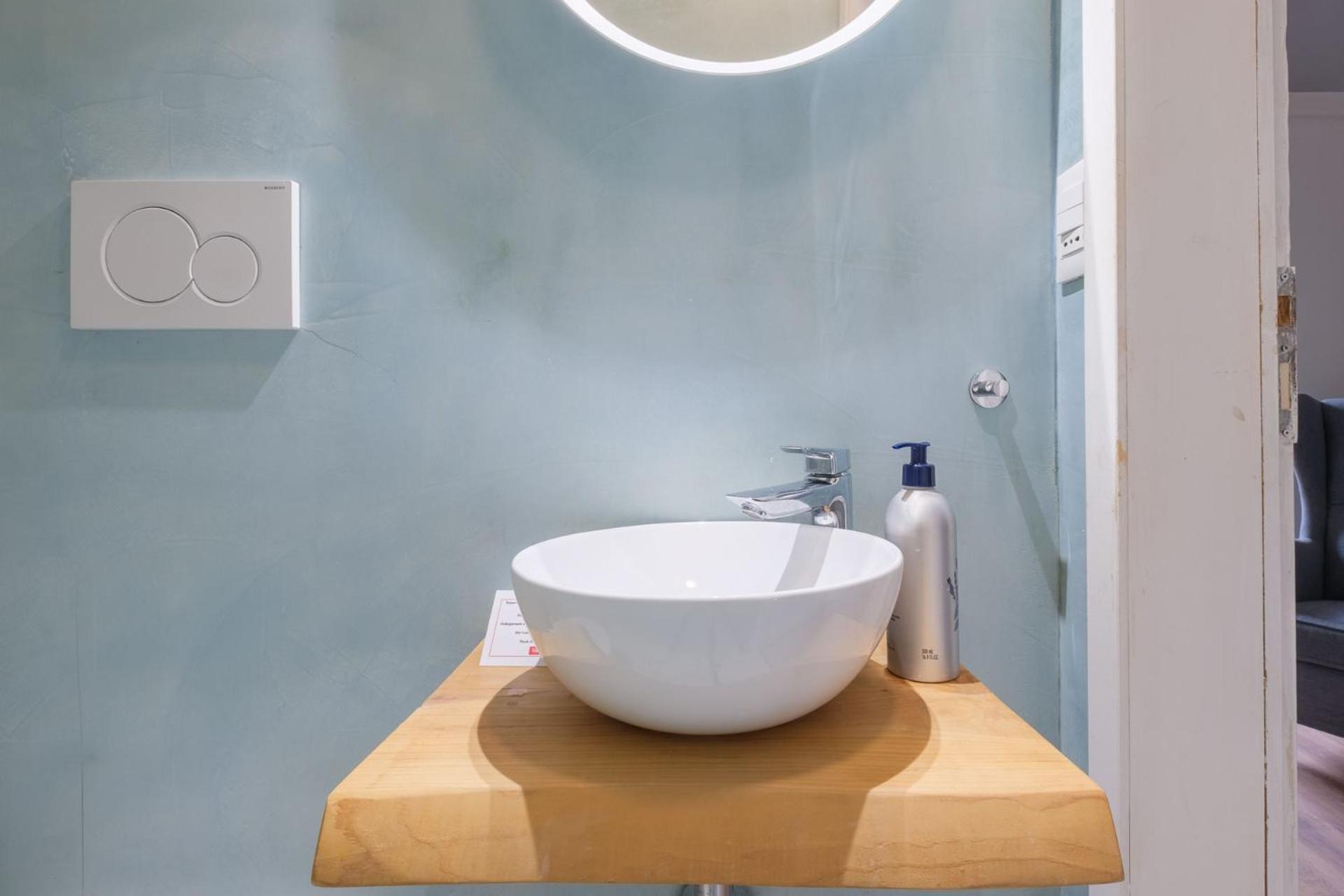 Elegance and Comfort in the Heart of Bologna