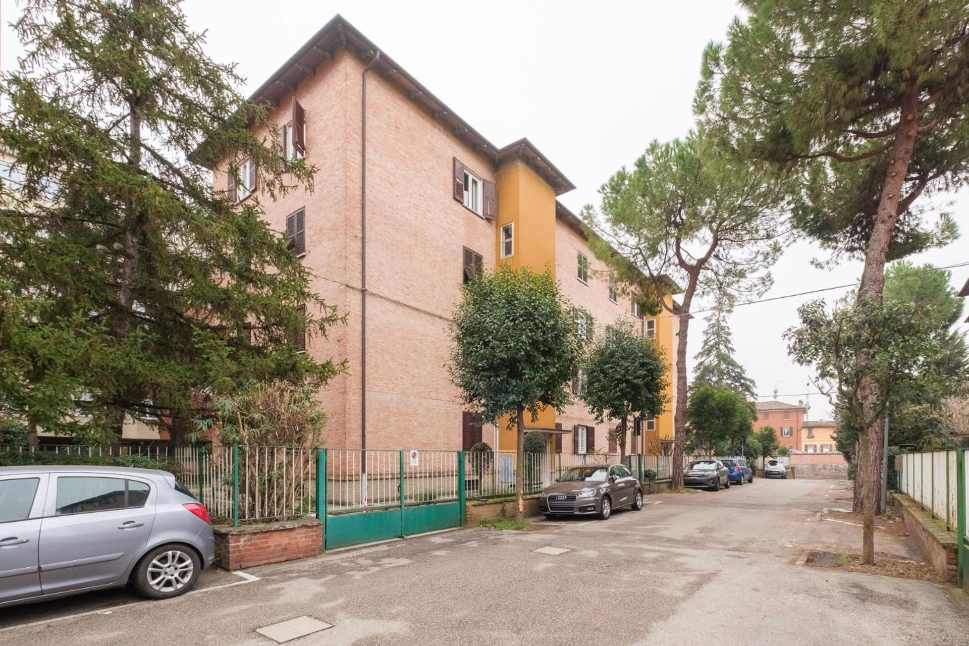 Elegance and Comfort in the Heart of Bologna