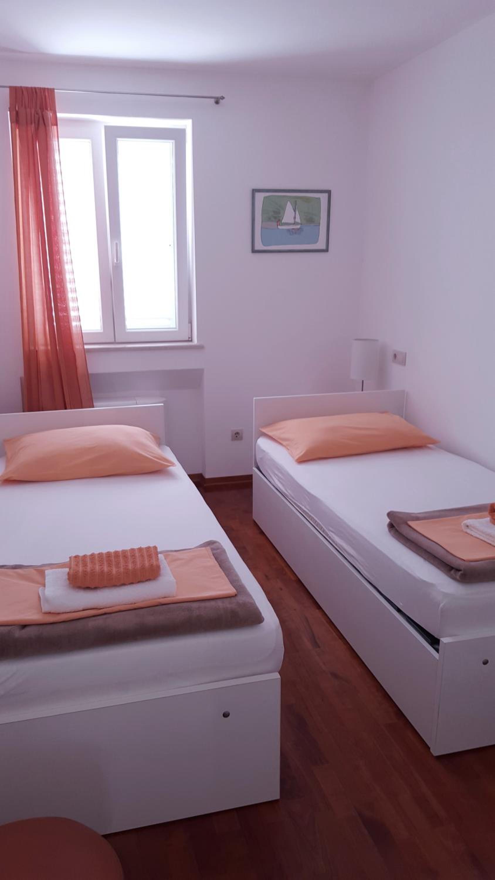 Apartments Laus