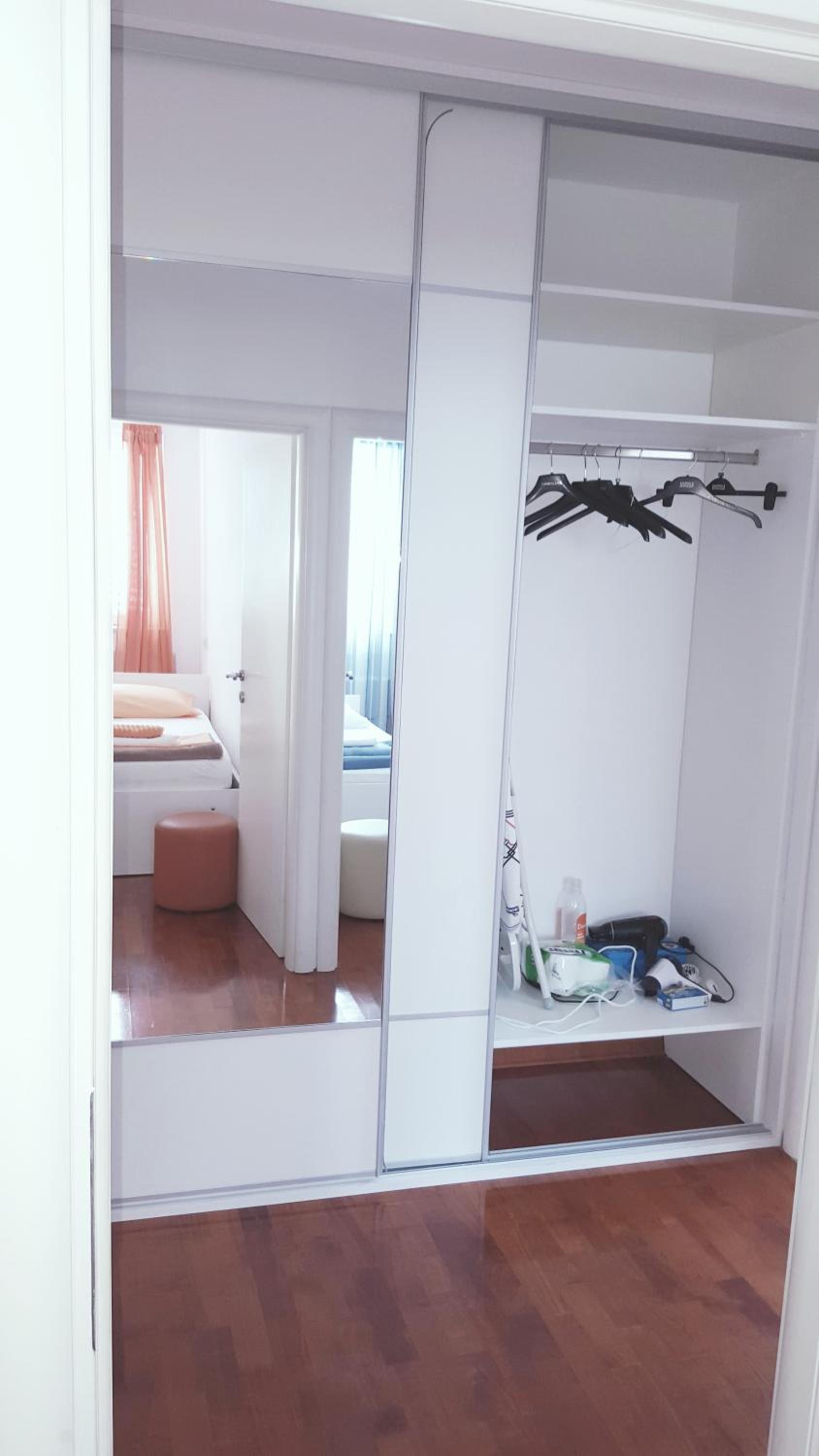 Apartments Laus