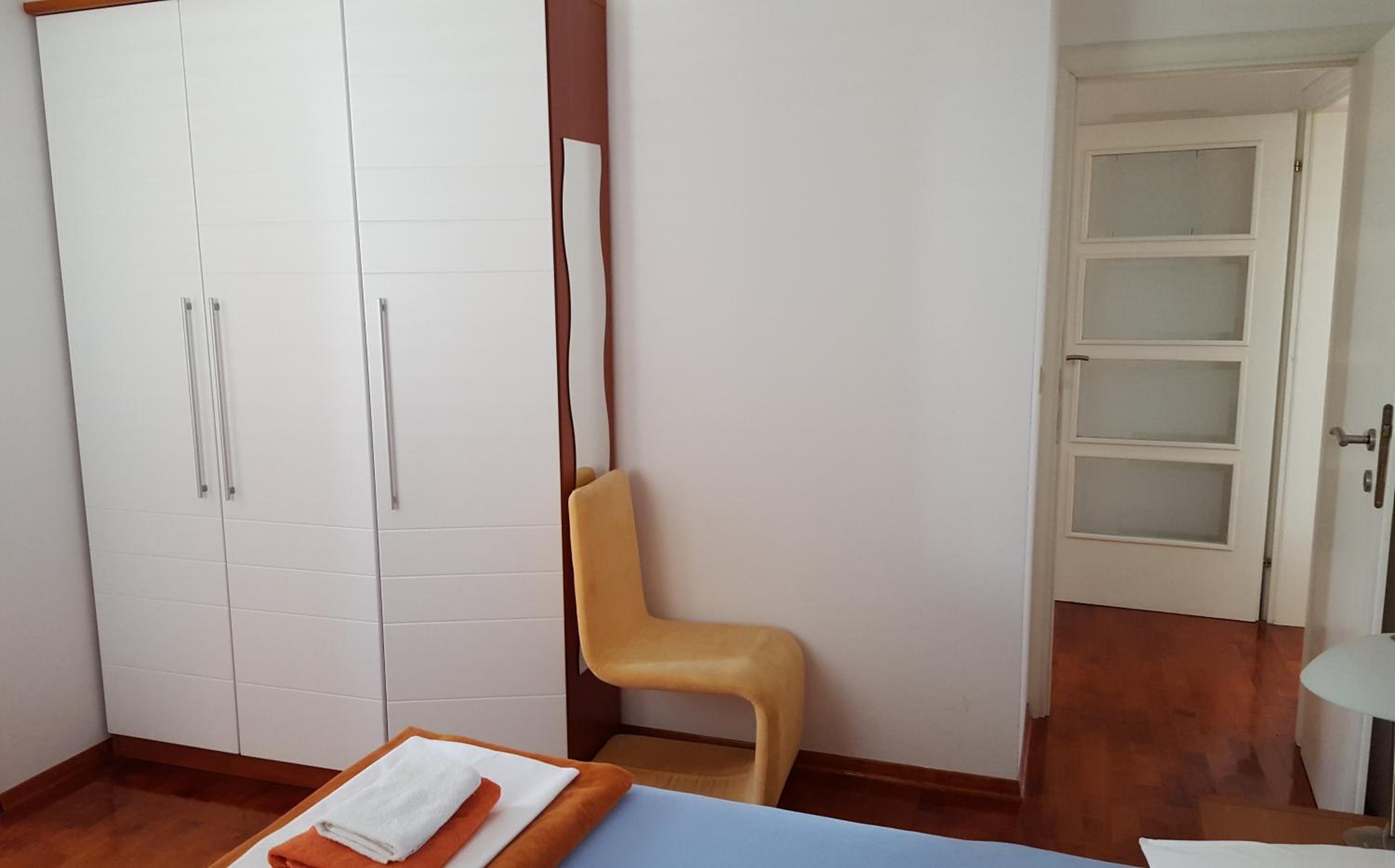 Apartments Laus