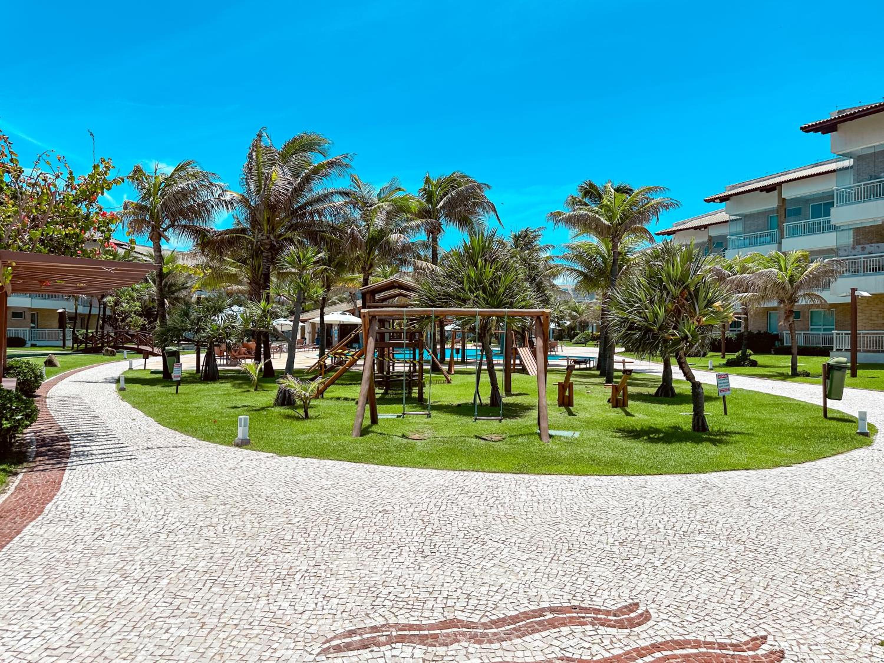 Vista Mar Deslumbrante! Apê na Areia confortável e espaçoso no Porto das Dunas, Ideal para Famílias