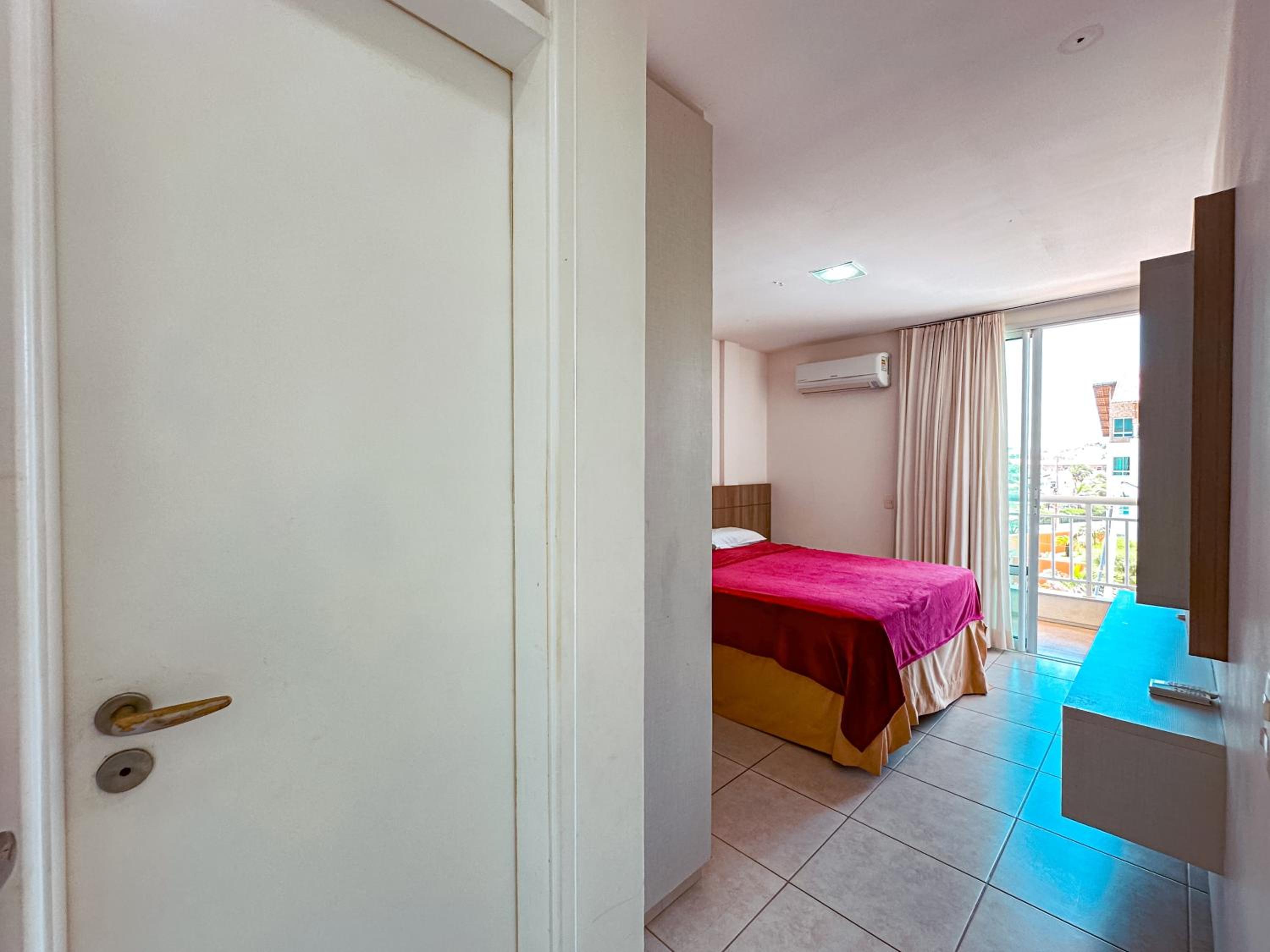 Porto das Dunas Apê na Areia com Banheira Relaxante e acesso direto para a praia! Ideal para Famílias, Lazer e Conforto