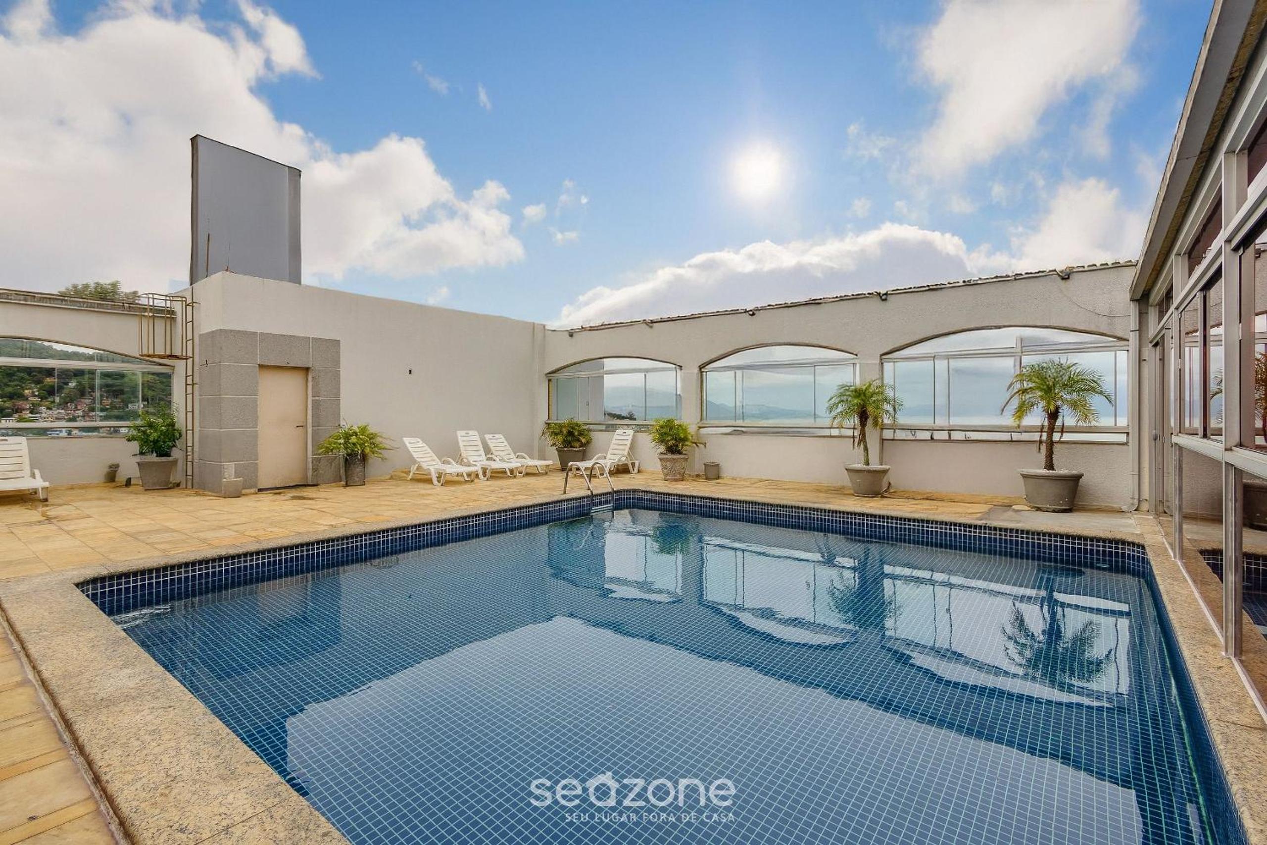 Enjoy Floripa with a sea view! RAH1019