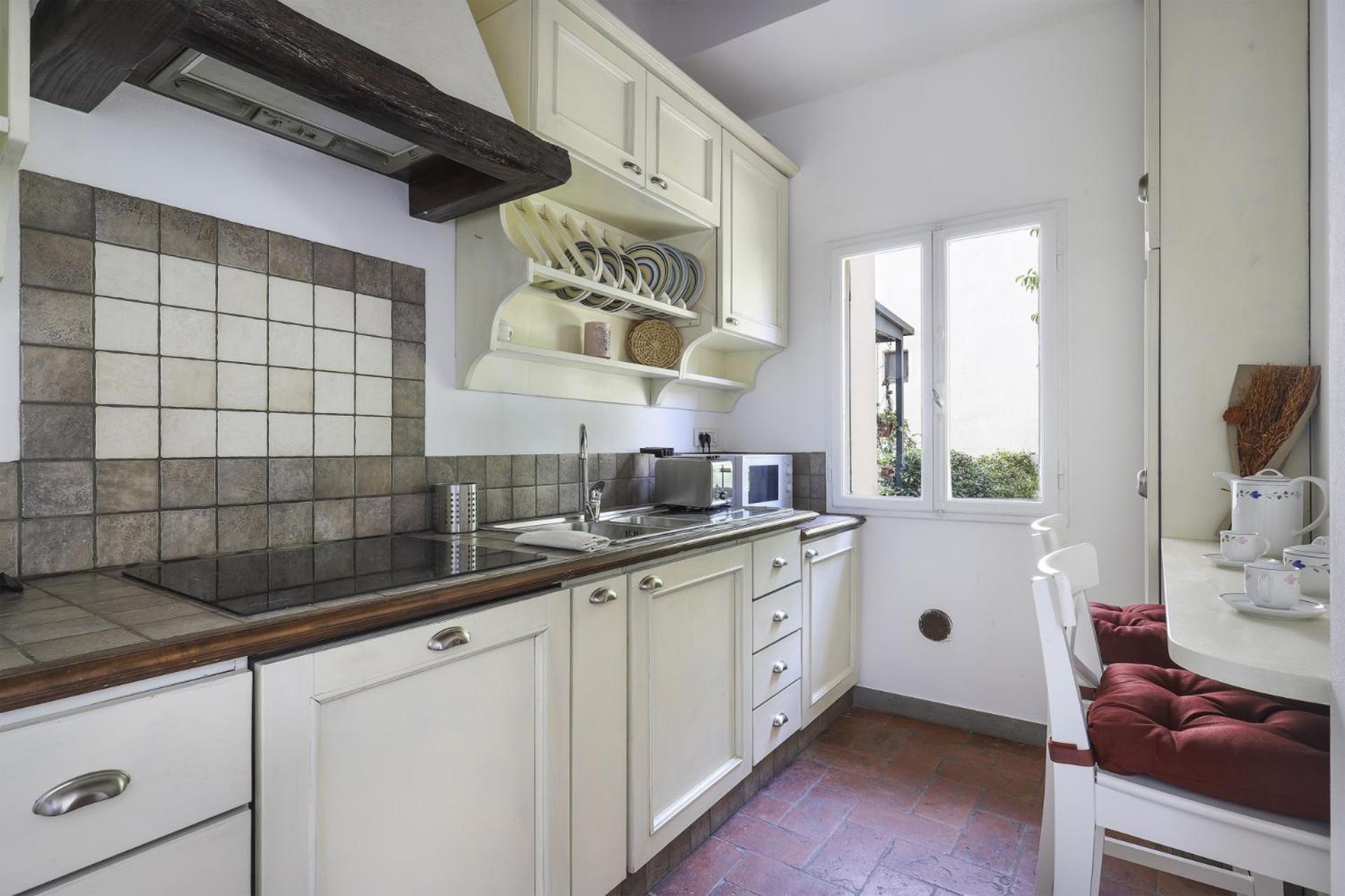Family Apartment in Oltrarno Florence