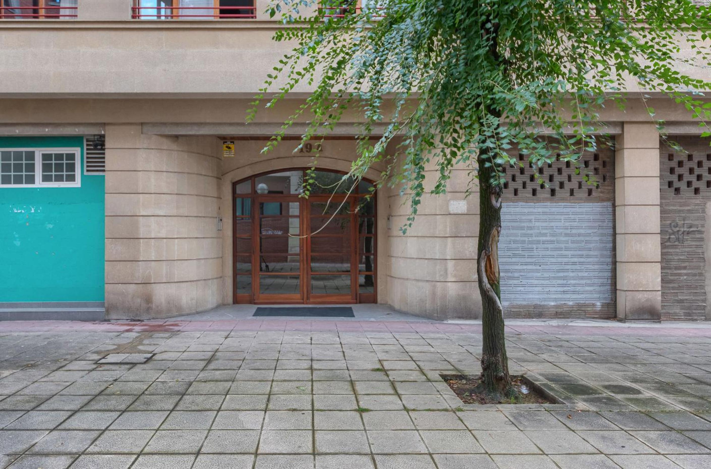 VT , Acogedora en barrio tranquilo con garaje