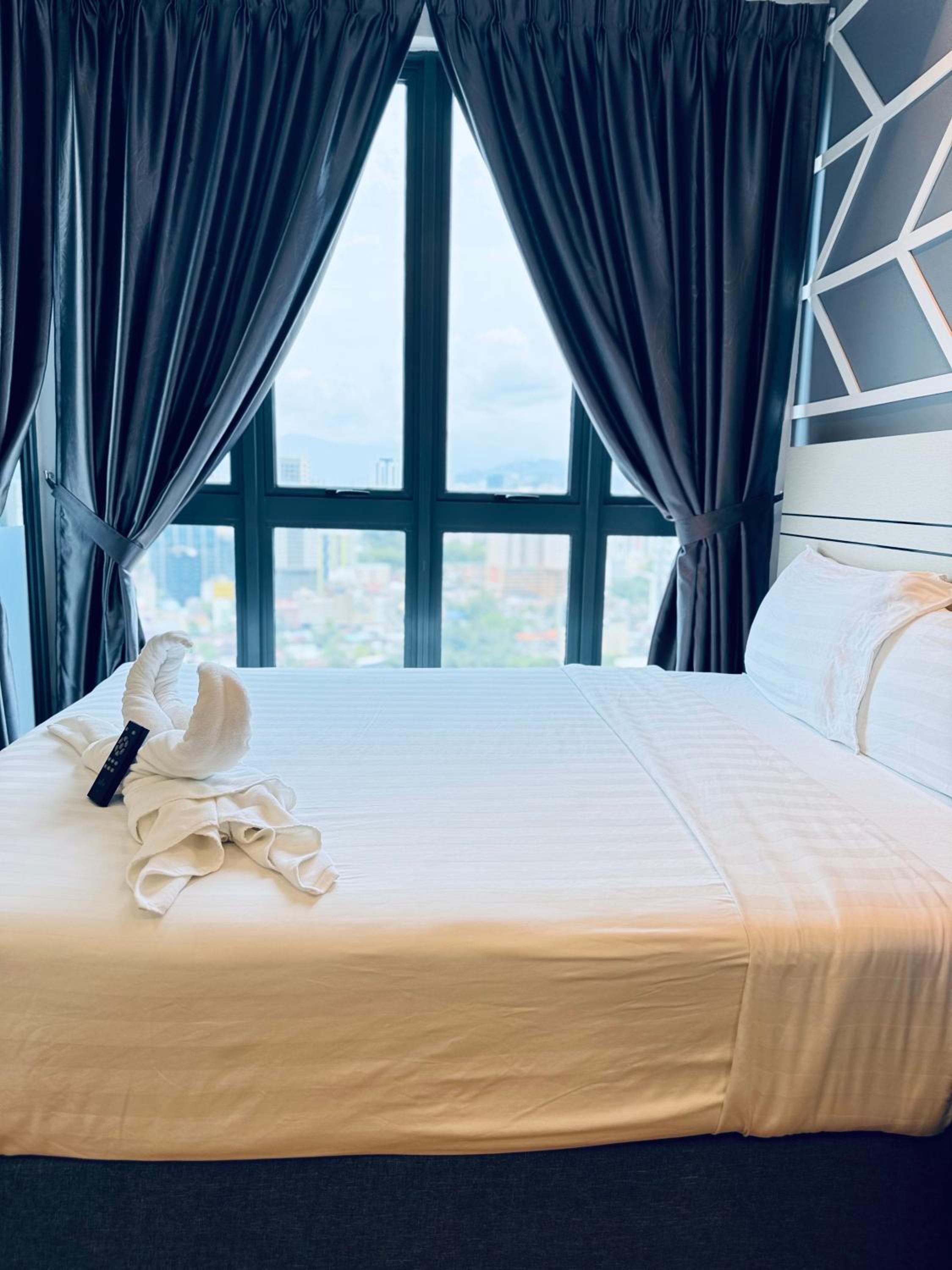 XING LUN KLCC The Colony Infinitum