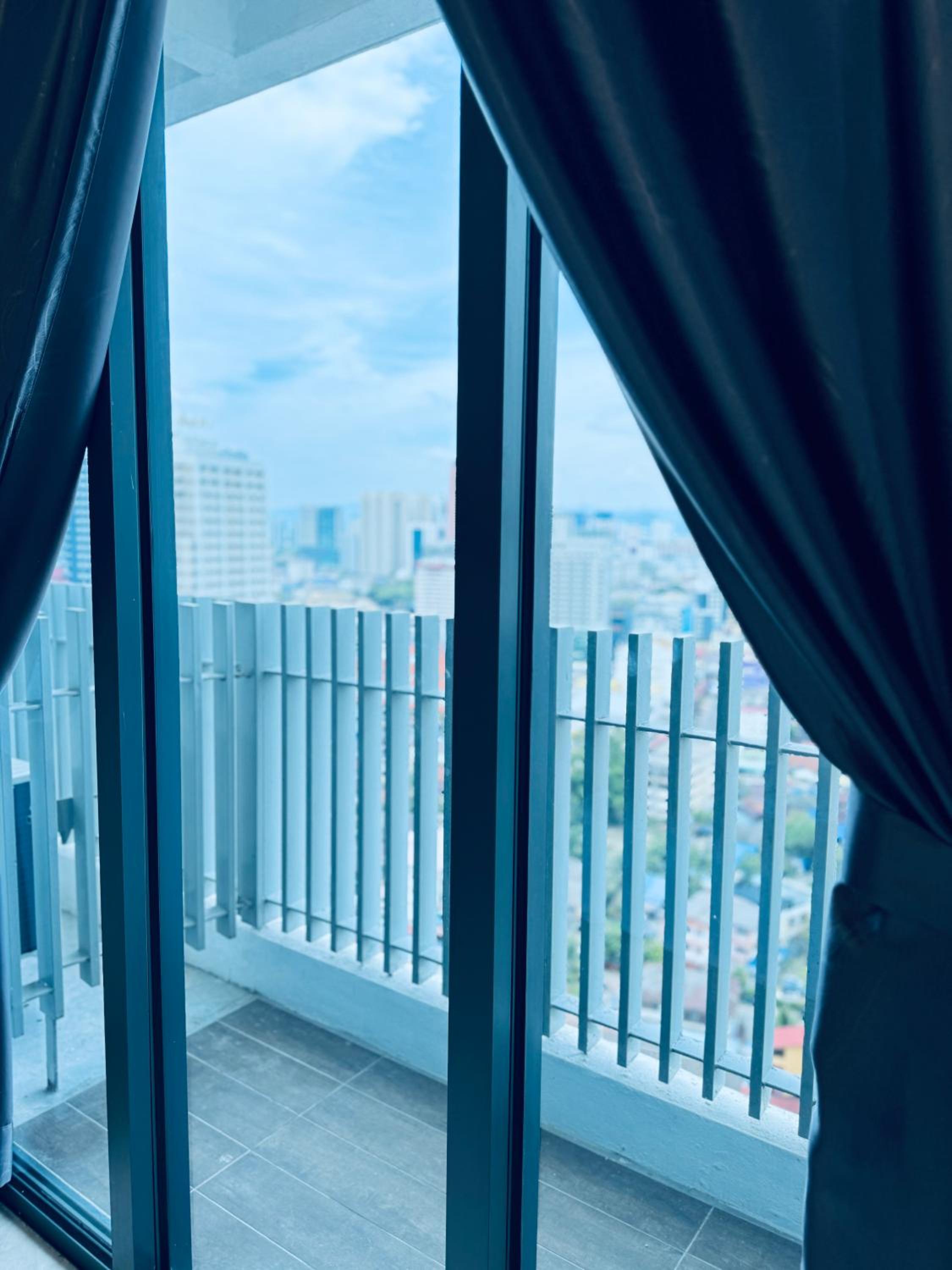 XING LUN KLCC The Colony Infinitum