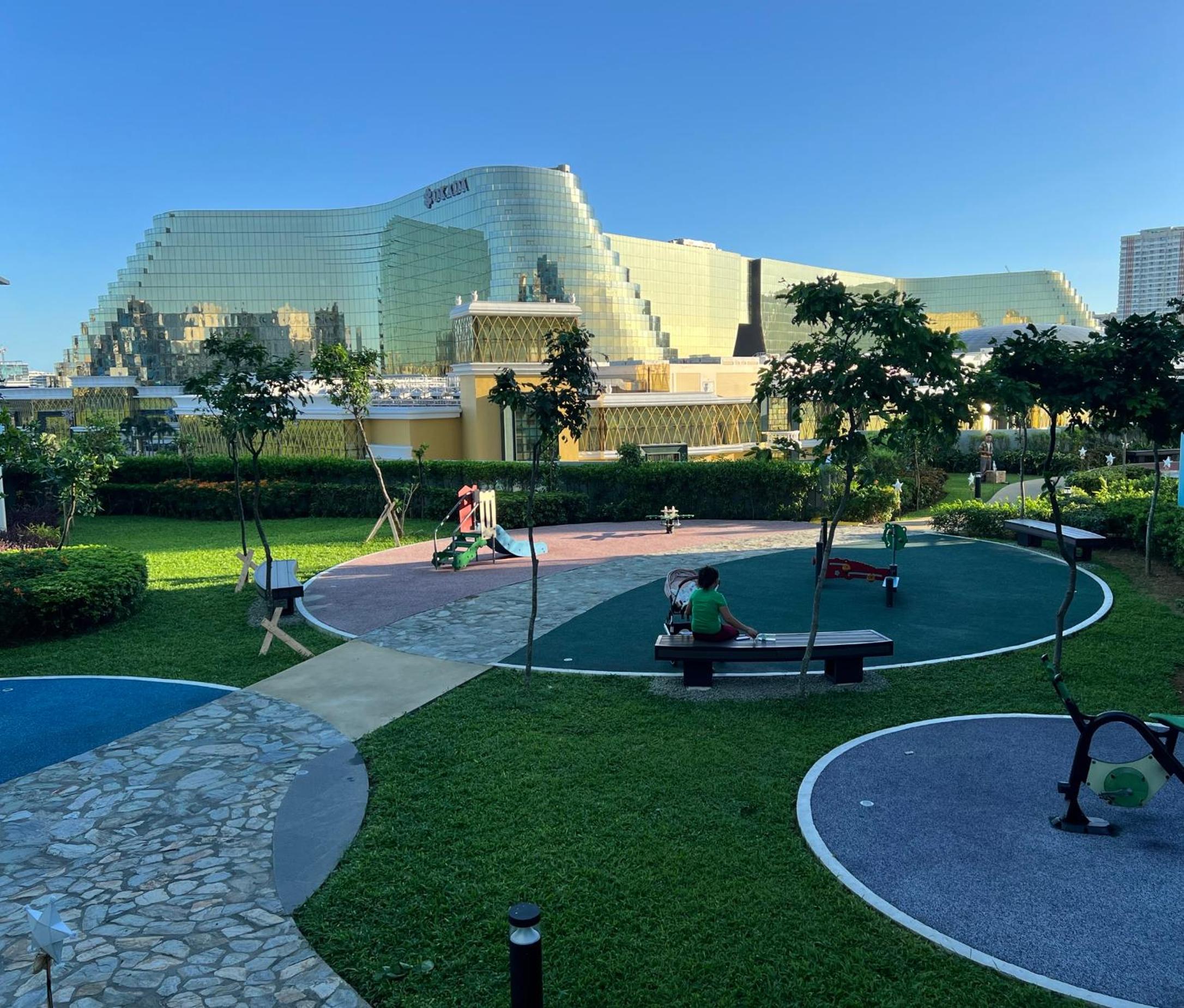 175 Sqm Luxurious Modern 3 Bedrooms Facing Manila Bay Sunset, Airports, Okada, Solaire, MOA