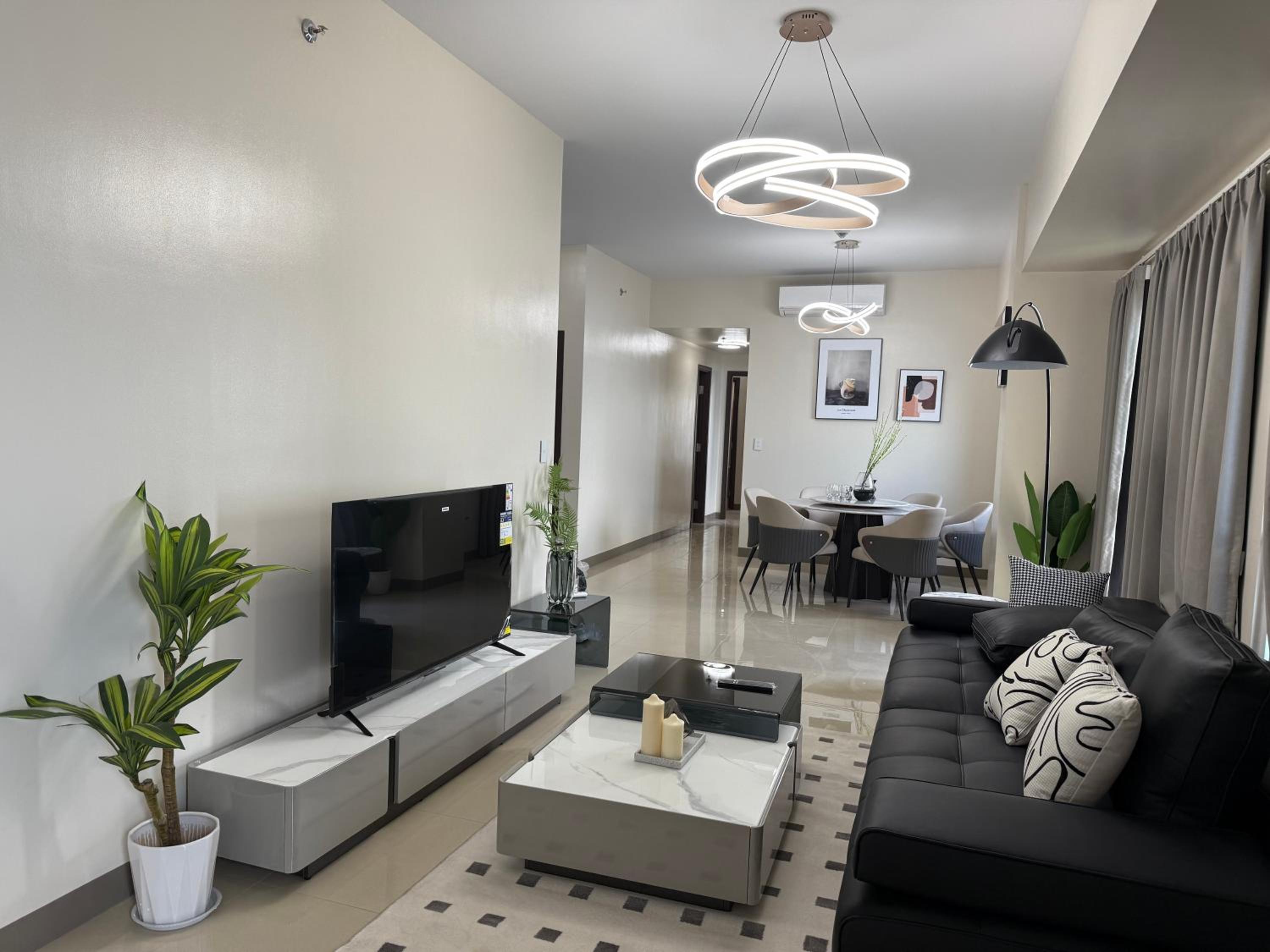 175 Sqm Luxurious Modern 3 Bedrooms Facing Manila Bay Sunset, Airports, Okada, Solaire, MOA