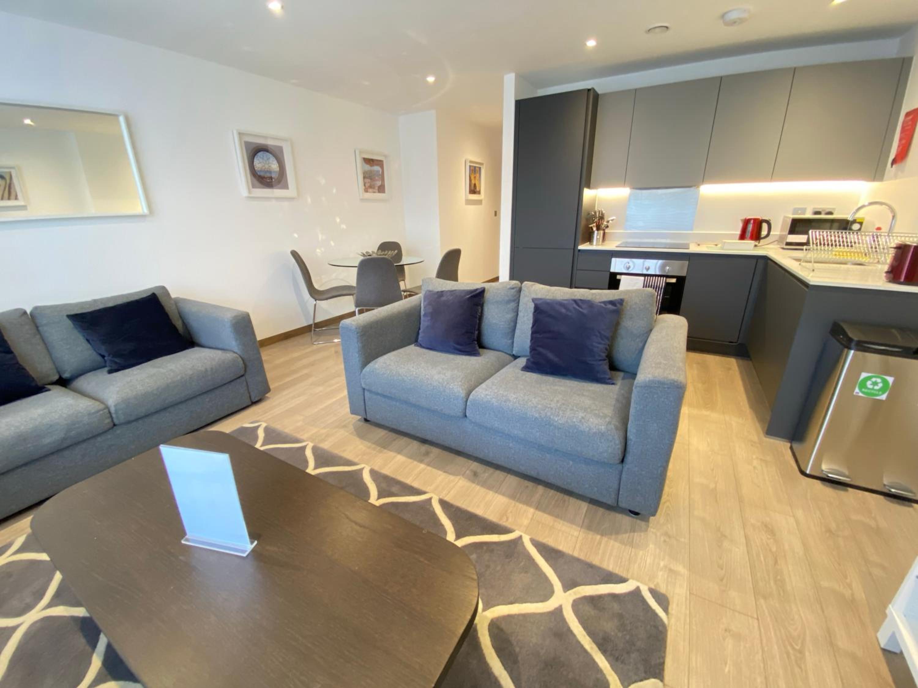 Roomspace Serviced Apartments - Harvest Lane
