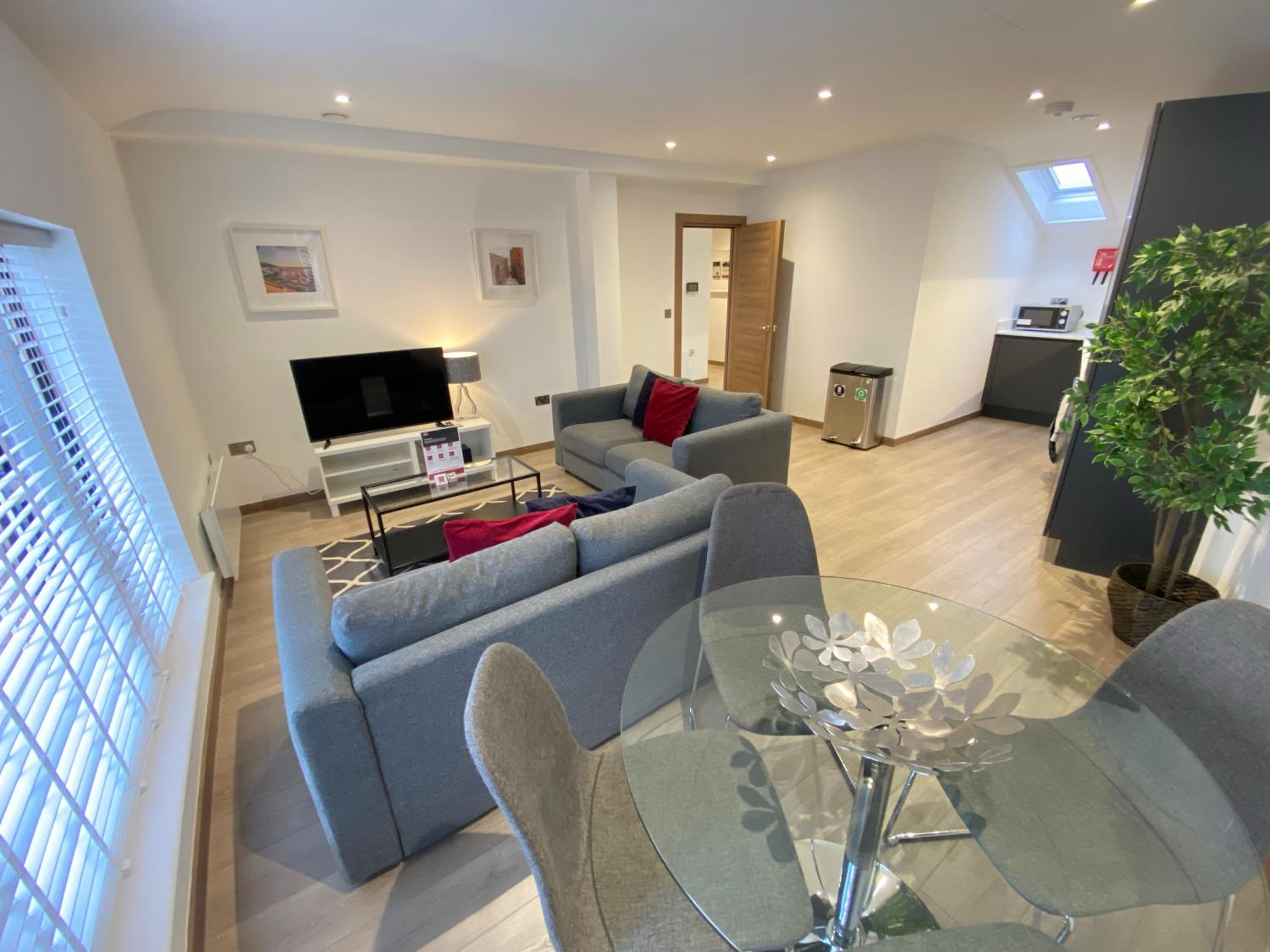 Roomspace Serviced Apartments - Harvest Lane