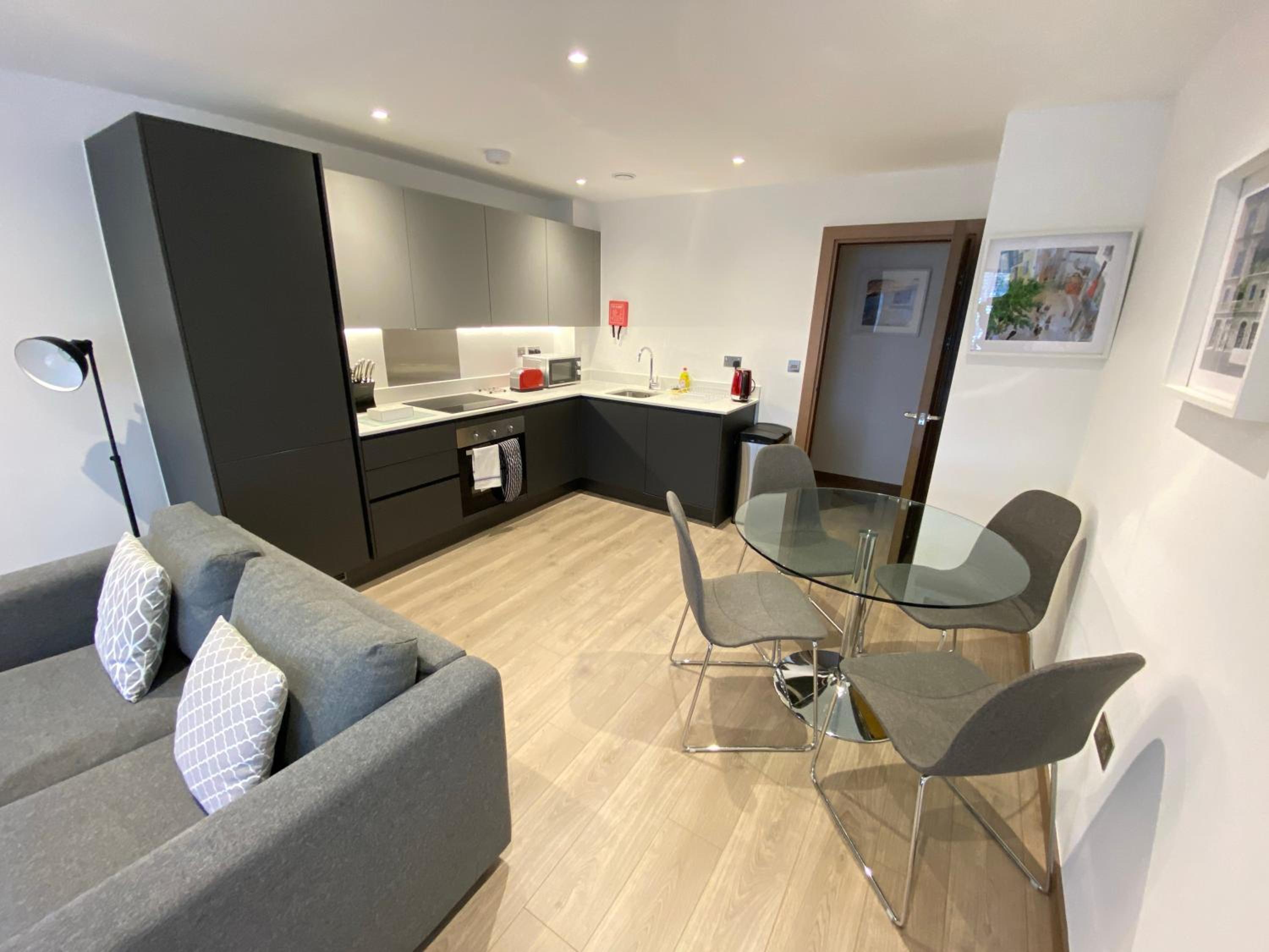 Roomspace Serviced Apartments - Harvest Lane