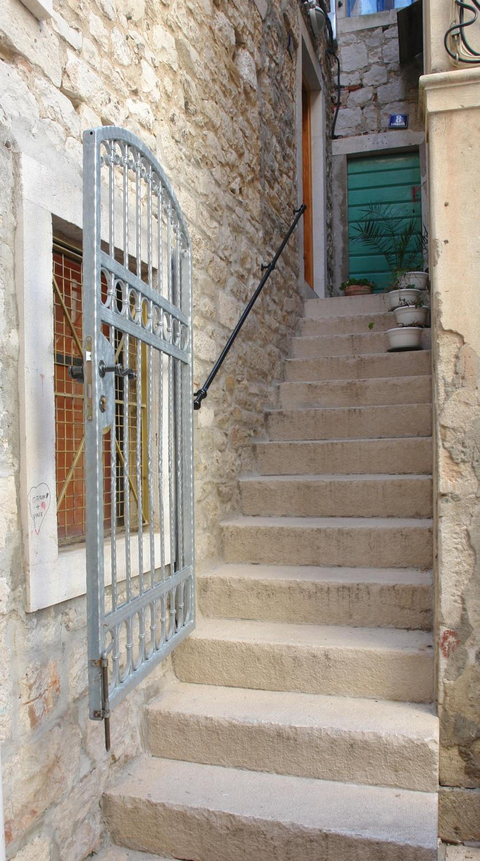 Apartments Salvezani