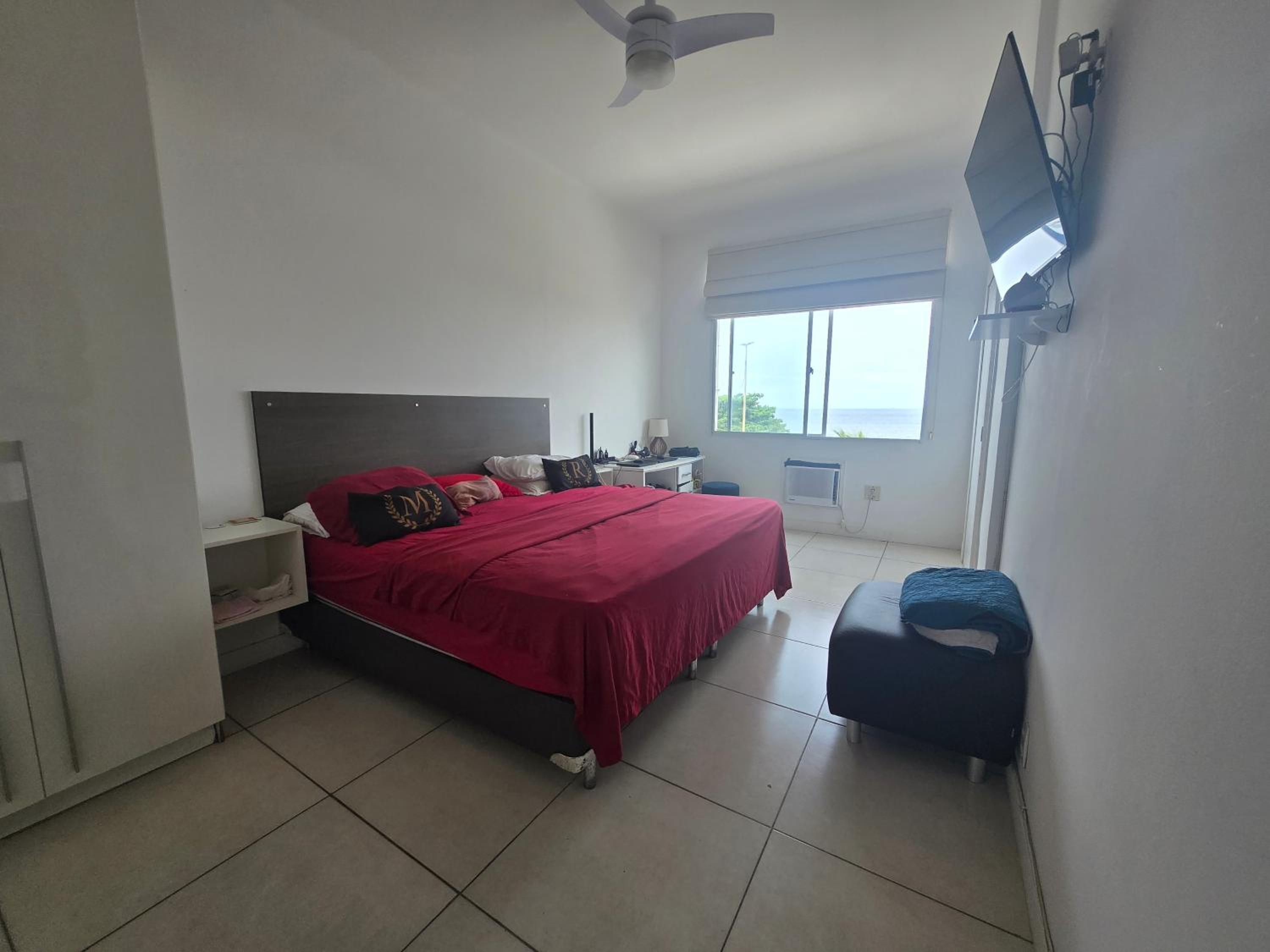 Apartamento espaçoso com vista mar Copacabana