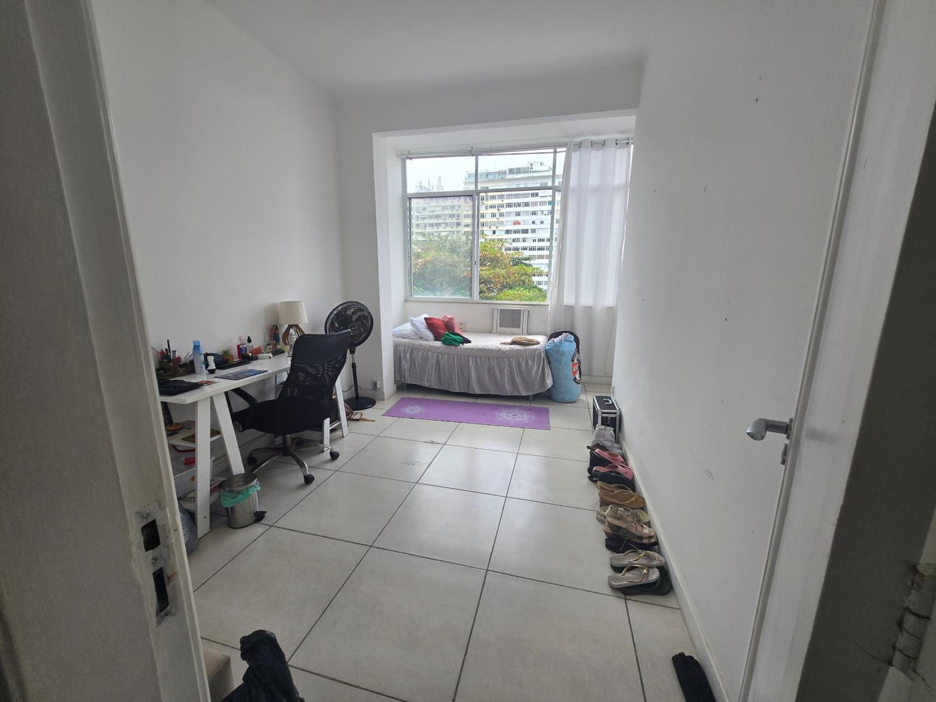 Apartamento espaçoso com vista mar Copacabana