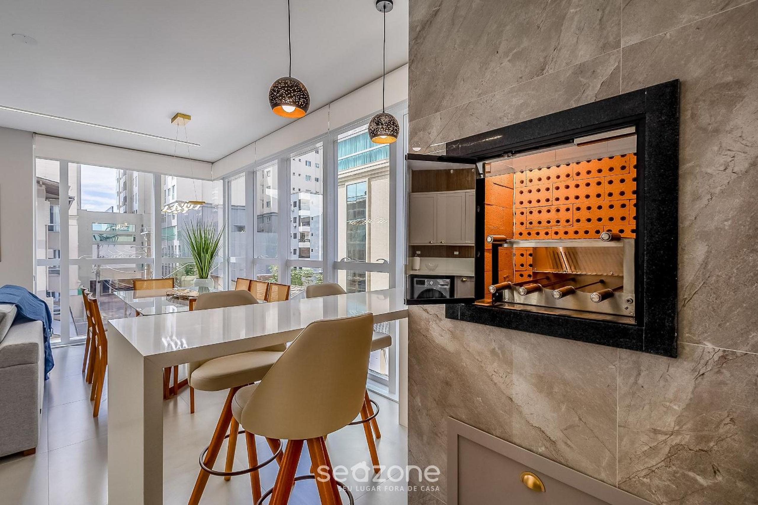 Modern 3BR apt near the beach EMA0201