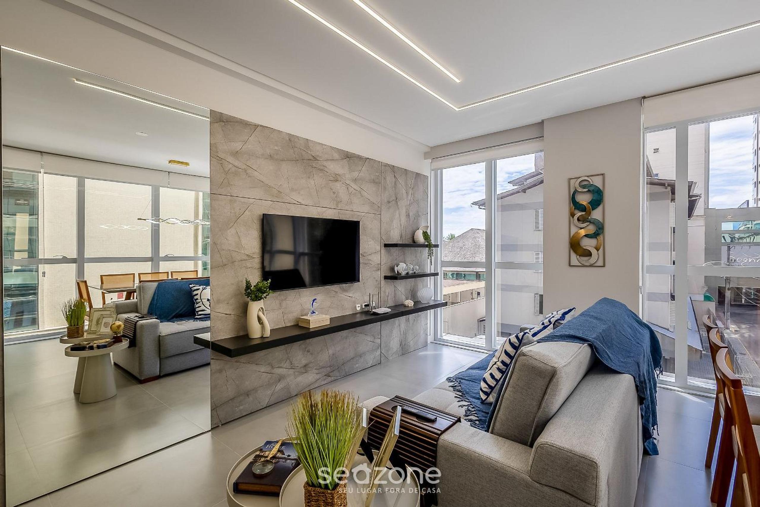 Modern 3BR apt near the beach EMA0201