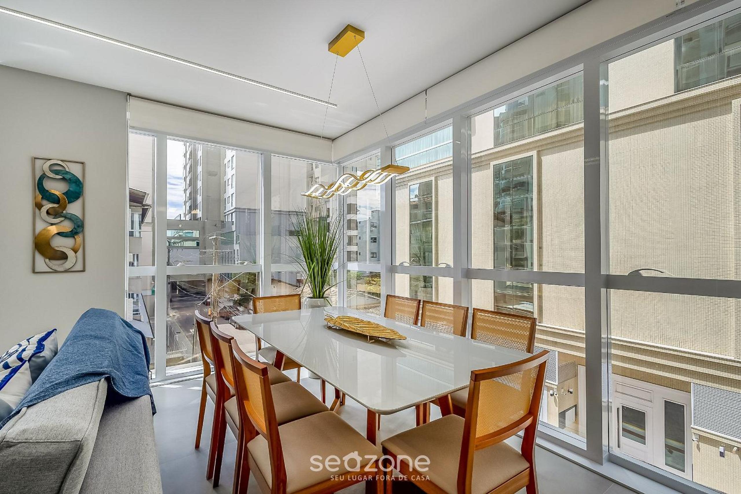 Modern 3BR apt near the beach EMA0201