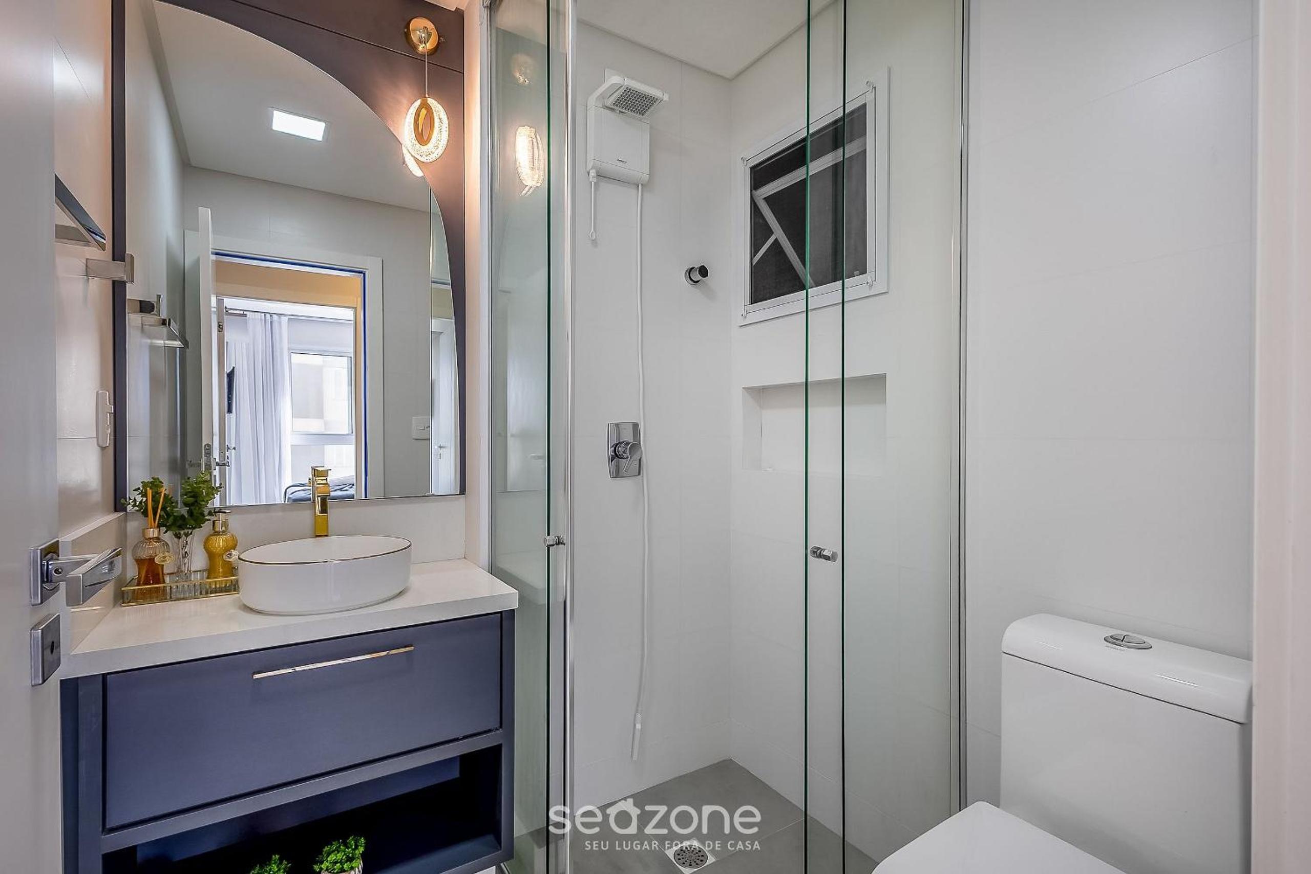 Modern 3BR apt near the beach EMA0201