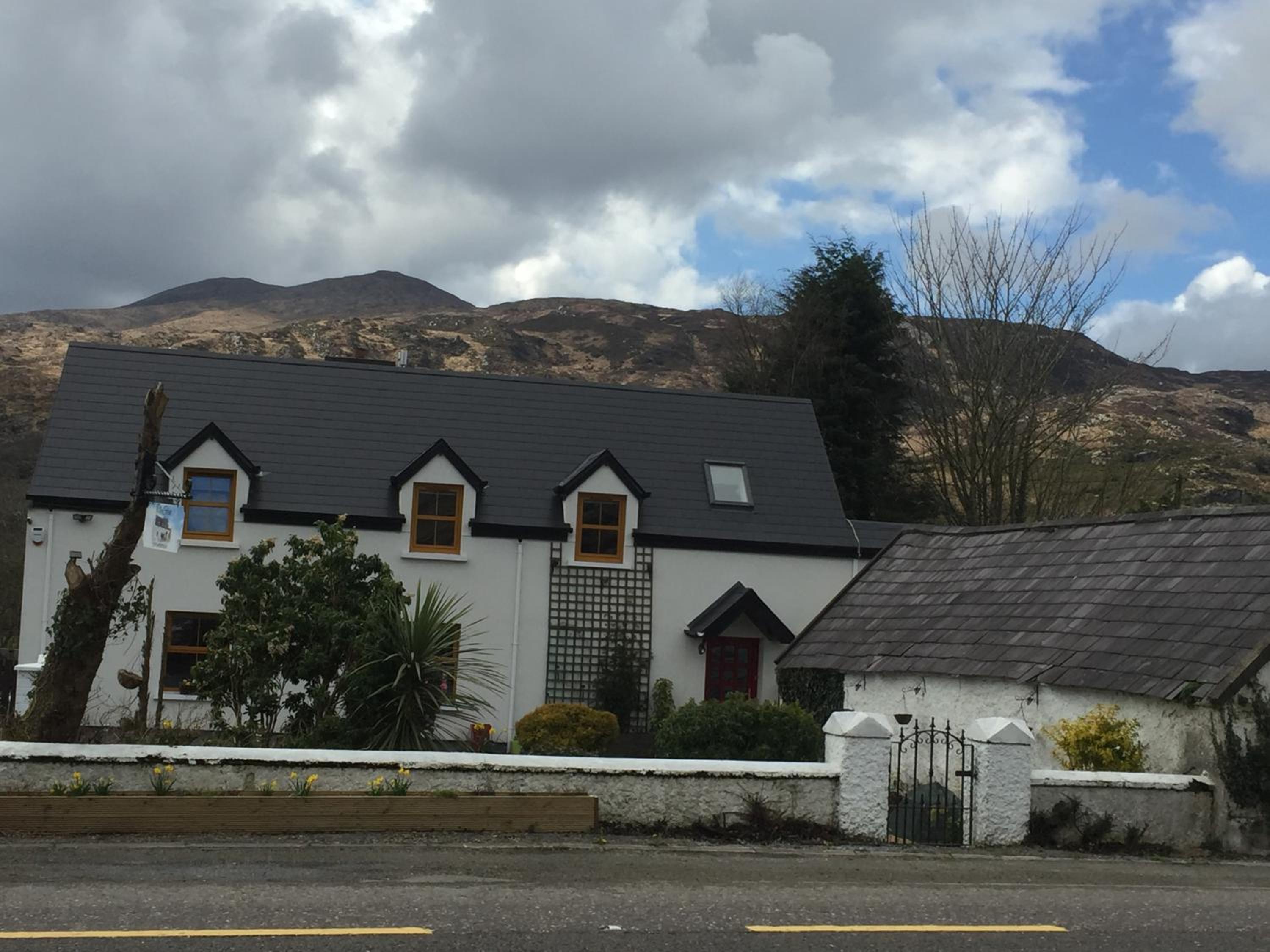 The Glen Farmhouse