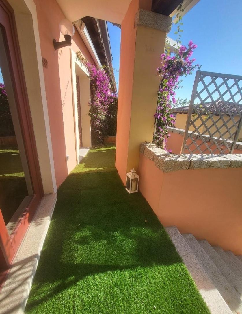 Swimming pool & Beach access Residence