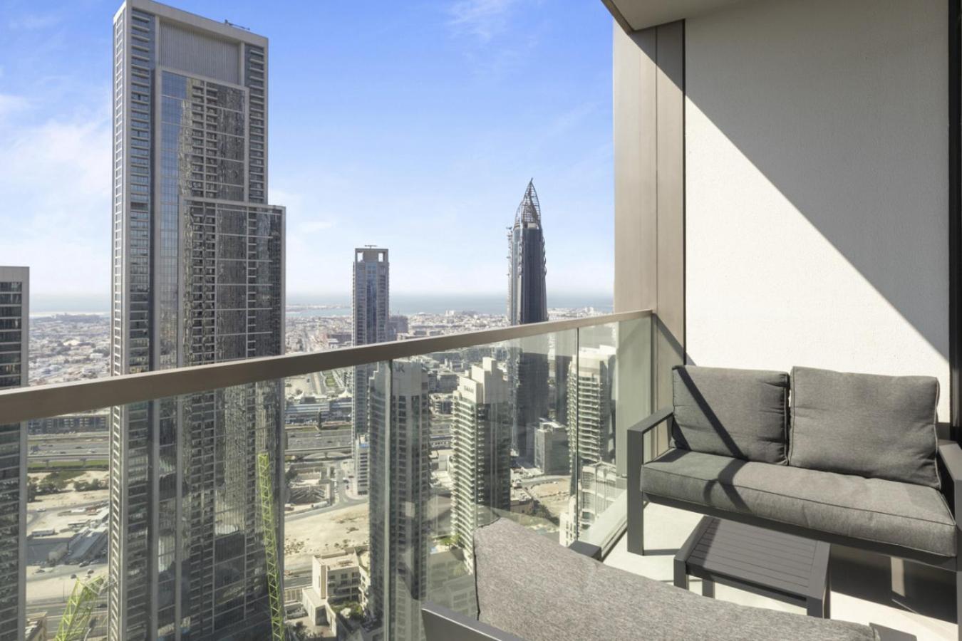 Luxury 1-Bedroom, High-Floor, Skyline Views