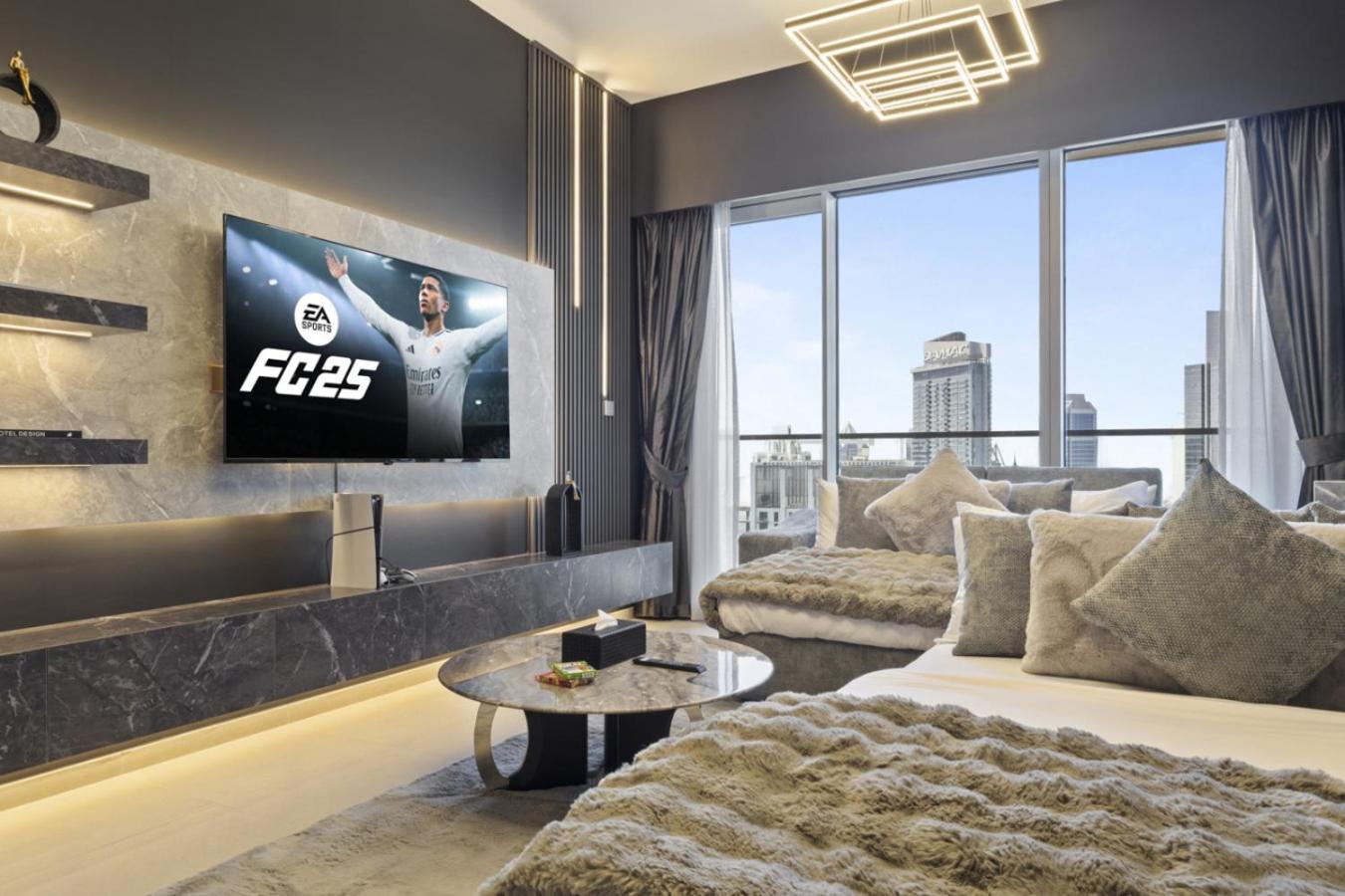 Luxury 1-Bedroom, High-Floor, Skyline Views