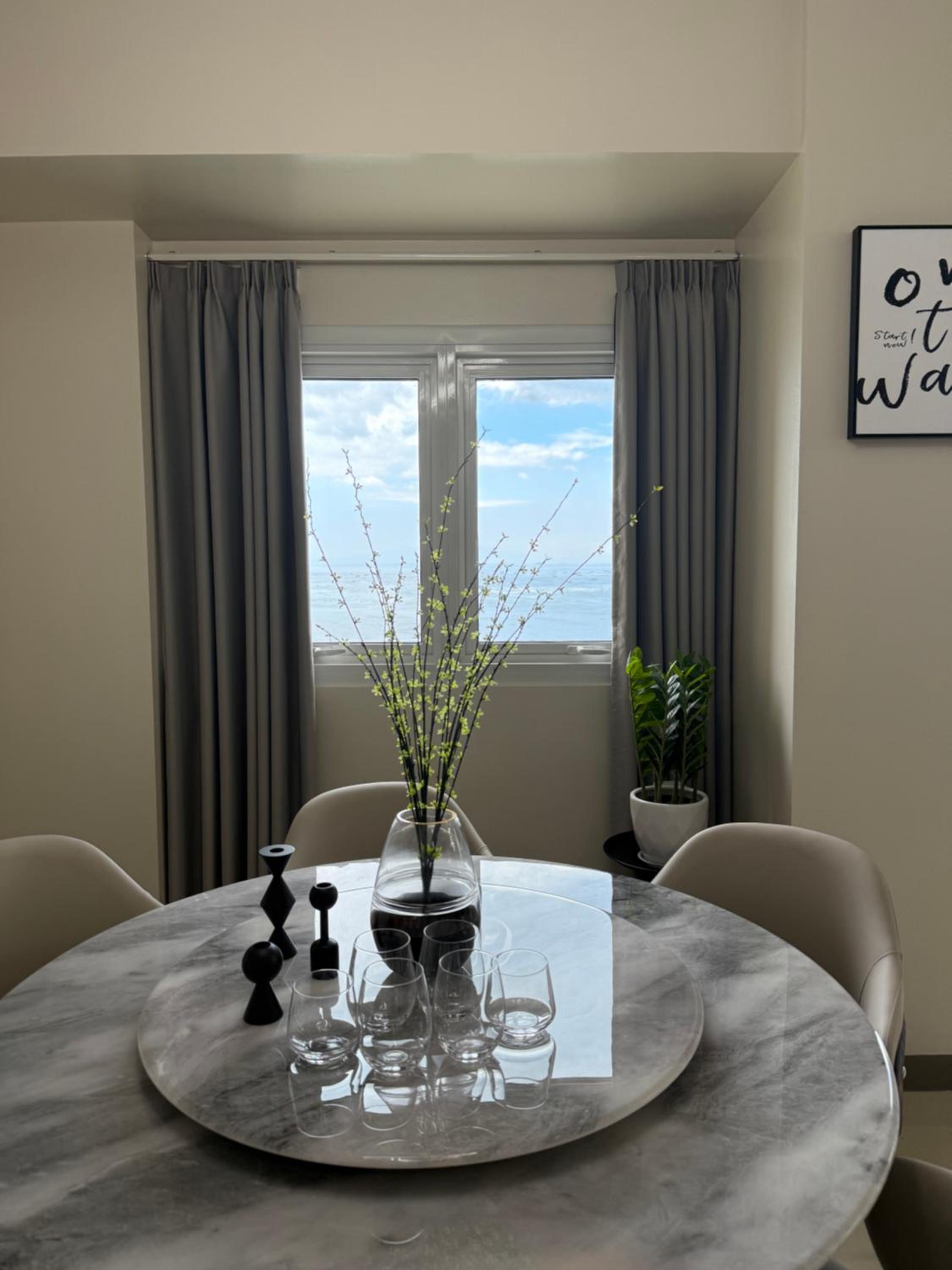 175 Sqm Luxurious Modern 3 Bedrooms Facing Manila Bay Sunset, Airports, Okada, Solaire, MOA