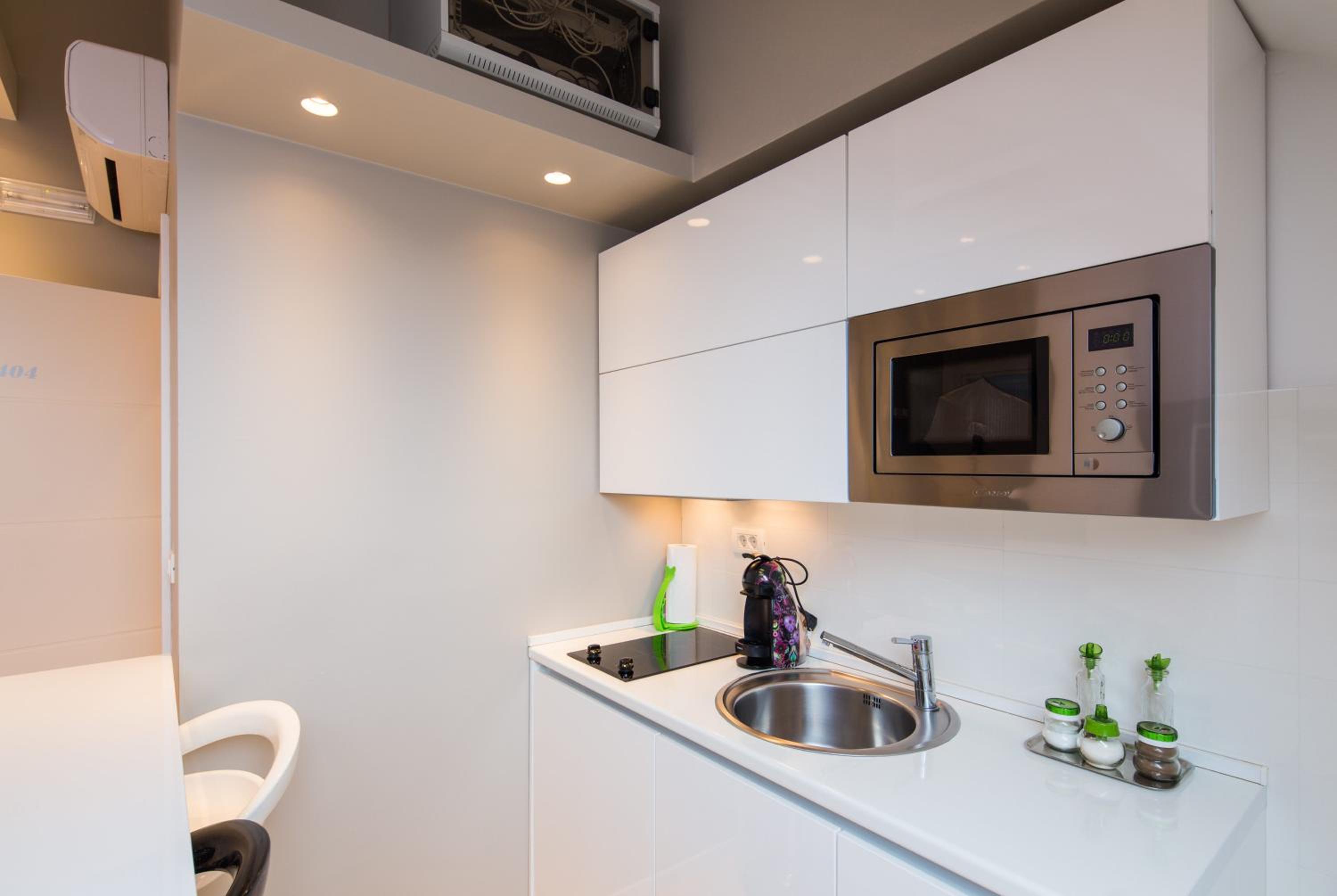 Laura Lux Suites