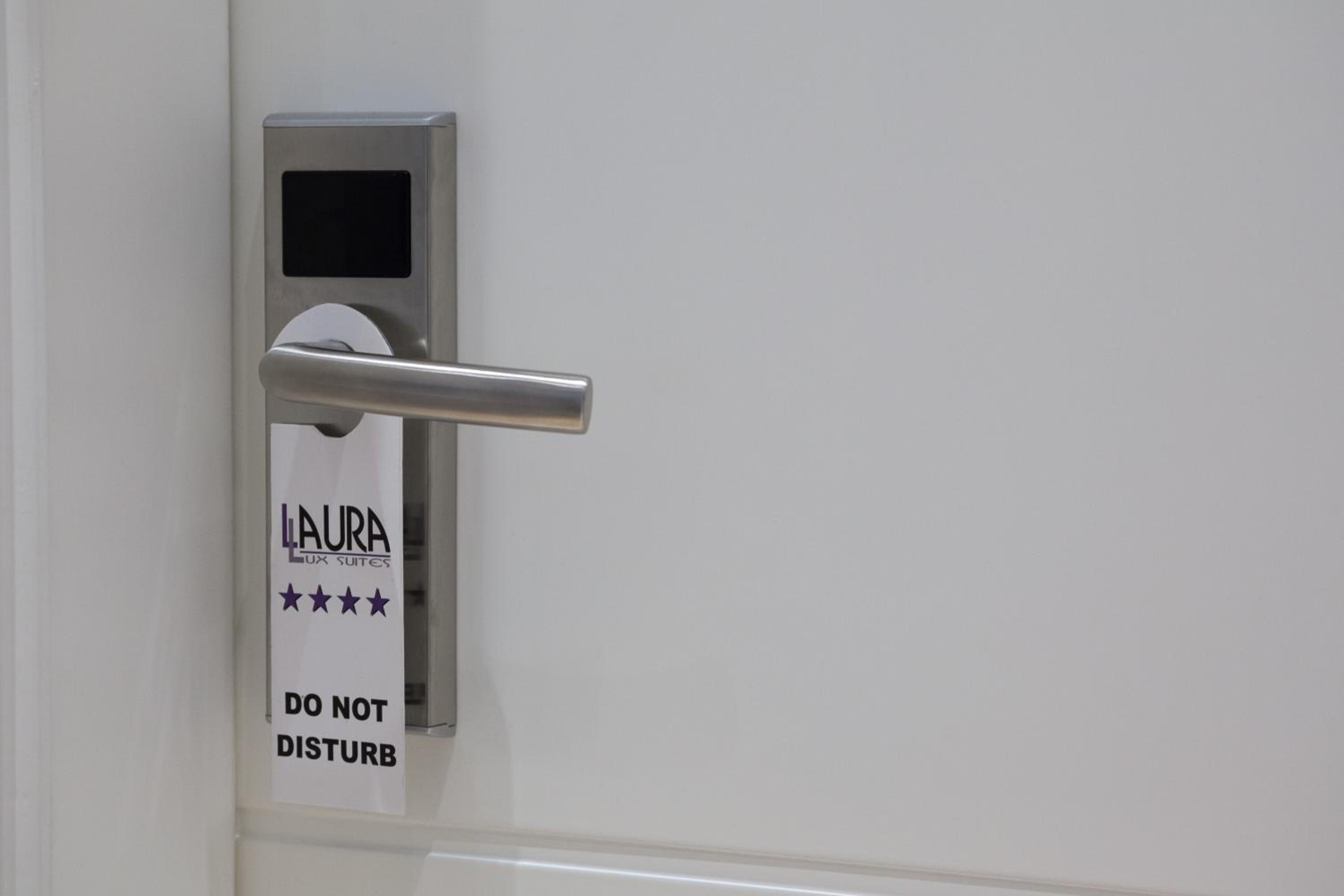 Laura Lux Suites