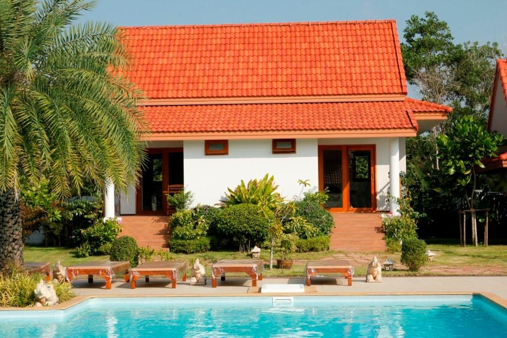Armonia Village Resort and Spa