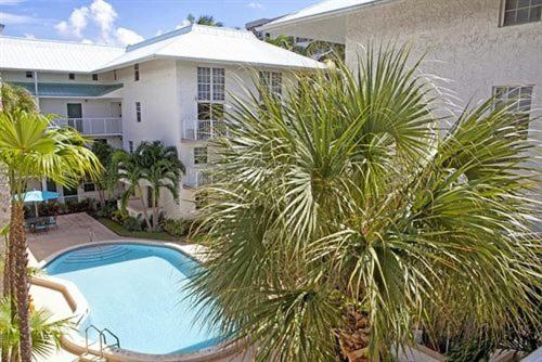 Suites at Coral Resorts