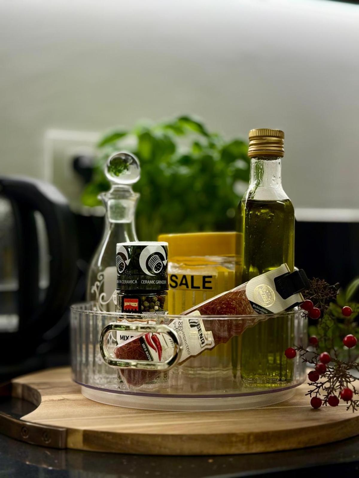 Casa Estia - MiCo, Fiera Milano, CityLife, San Siro, Metro 2 min - Refined Historic Apartment