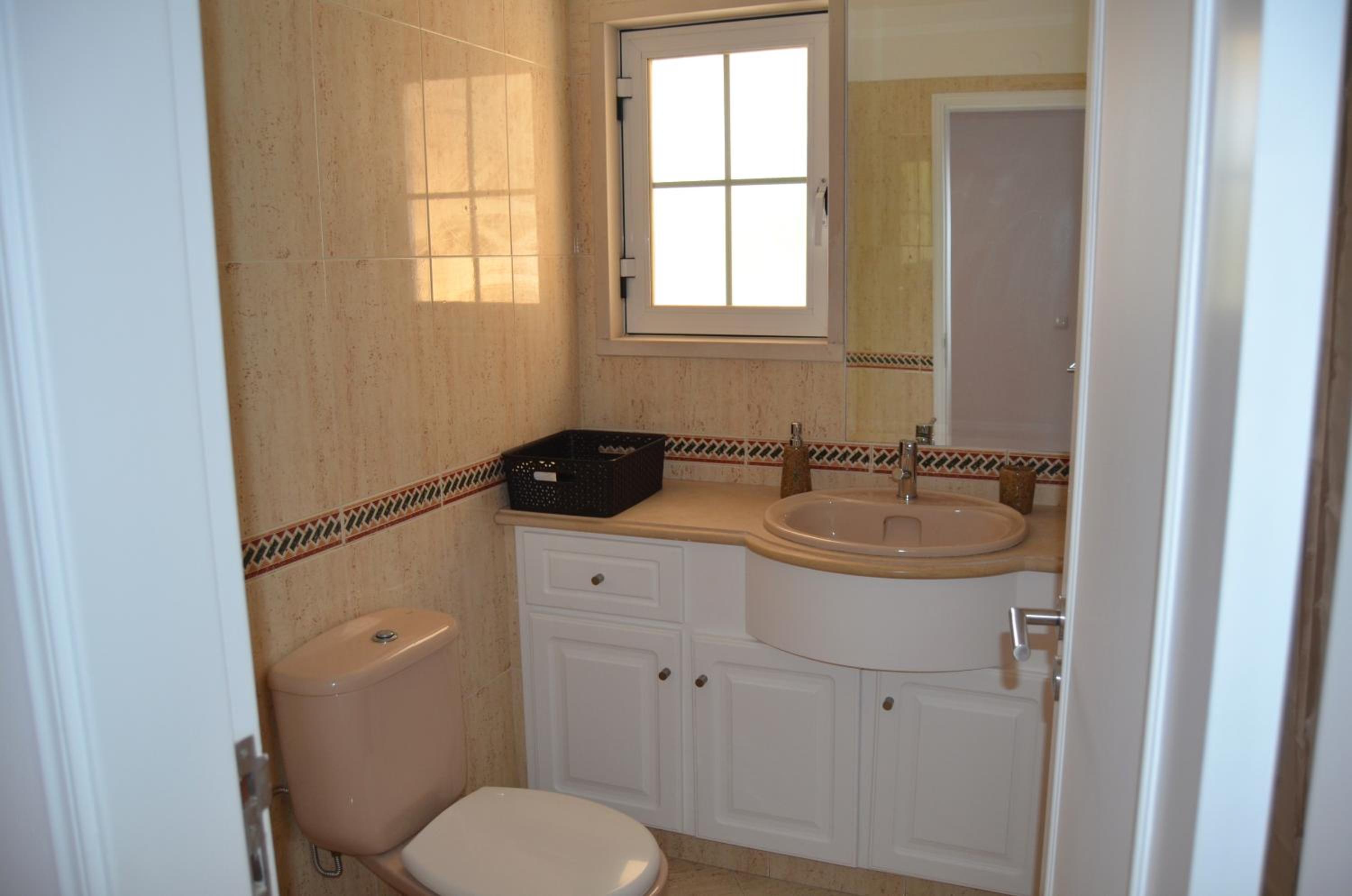 Alegre Apartamento en Cascais — bathroom