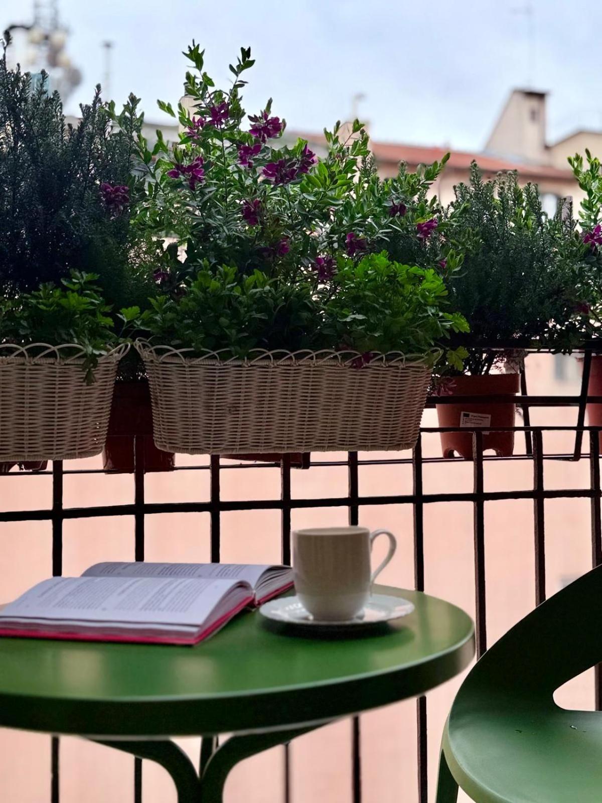 Casa Estia - MiCo, Fiera Milano, CityLife, San Siro, Metro 2 min - Refined Historic Apartment