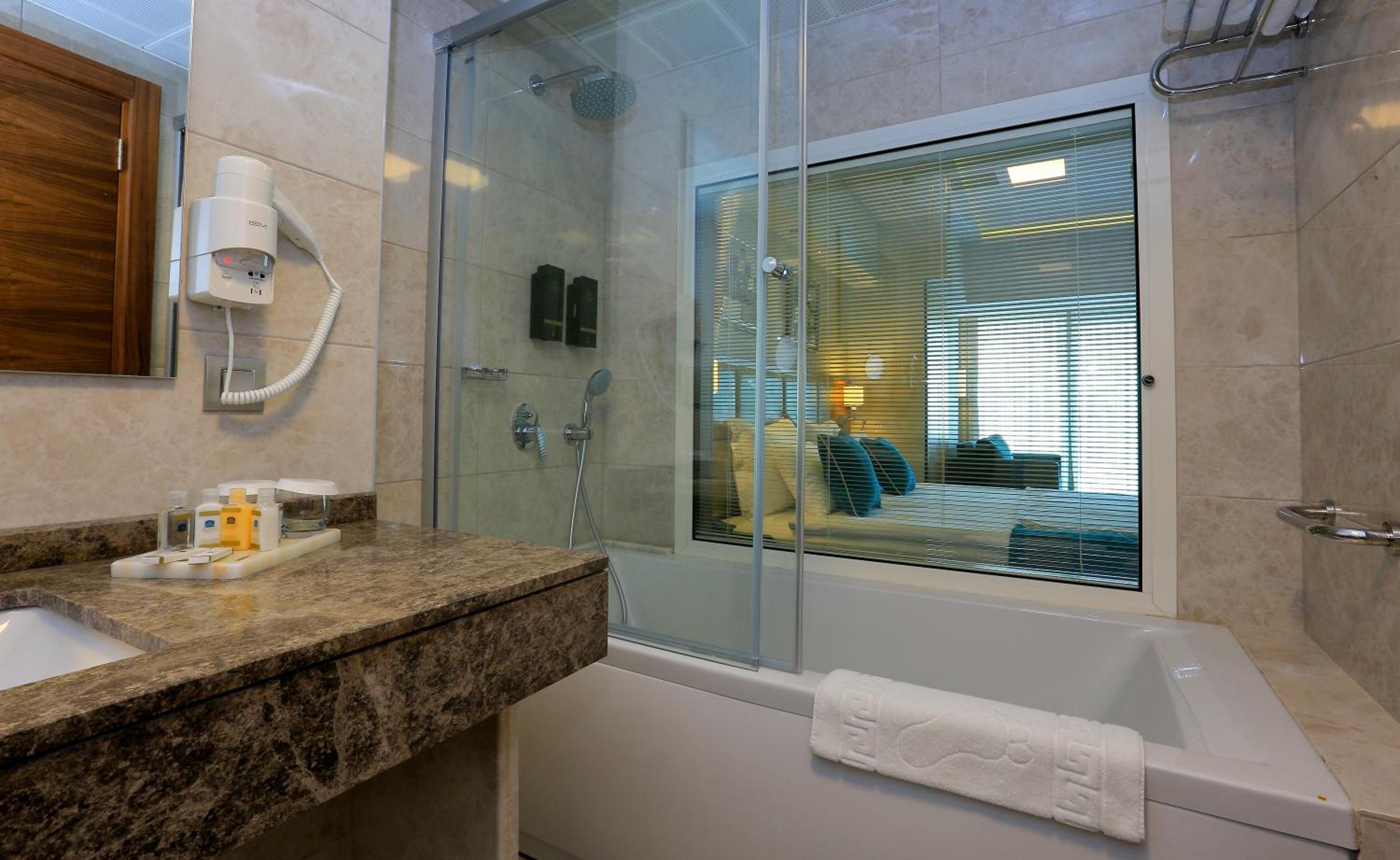 Best Western Premier Karsiyaka Convention & Spa Hotel - Image 37