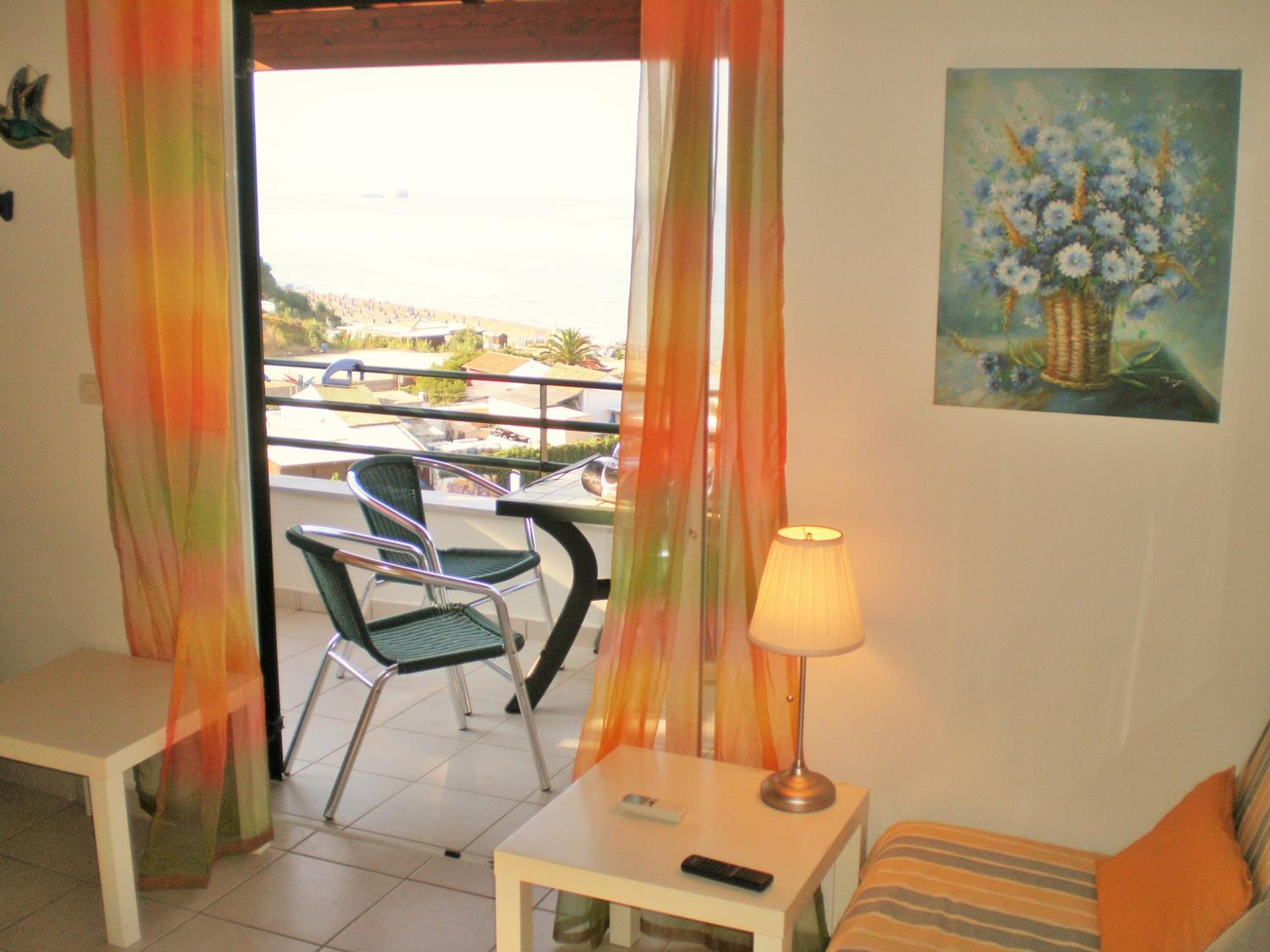 MENIGOS RESORT - Moon River - No 168 view 4