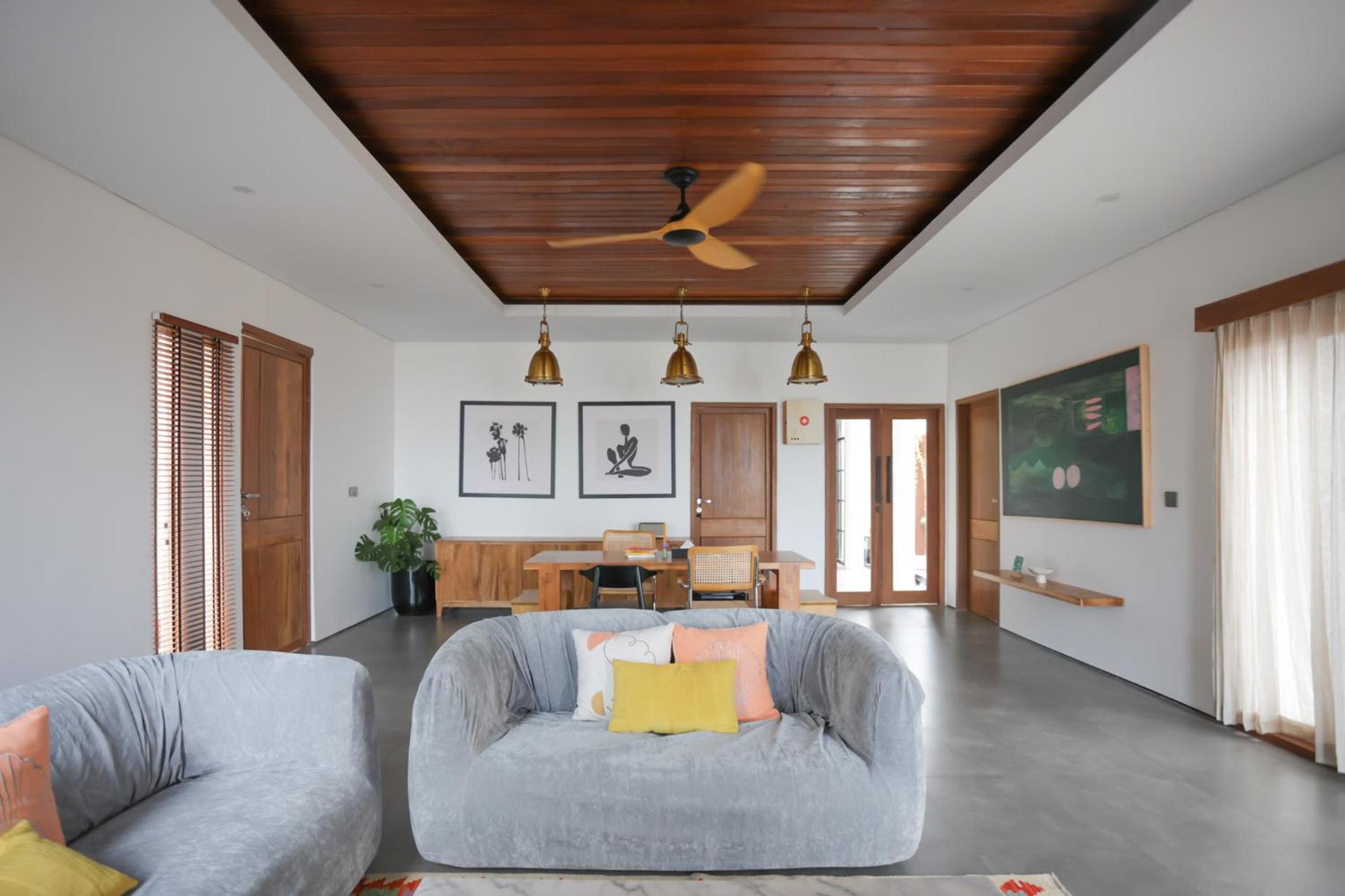 Lorn Villa