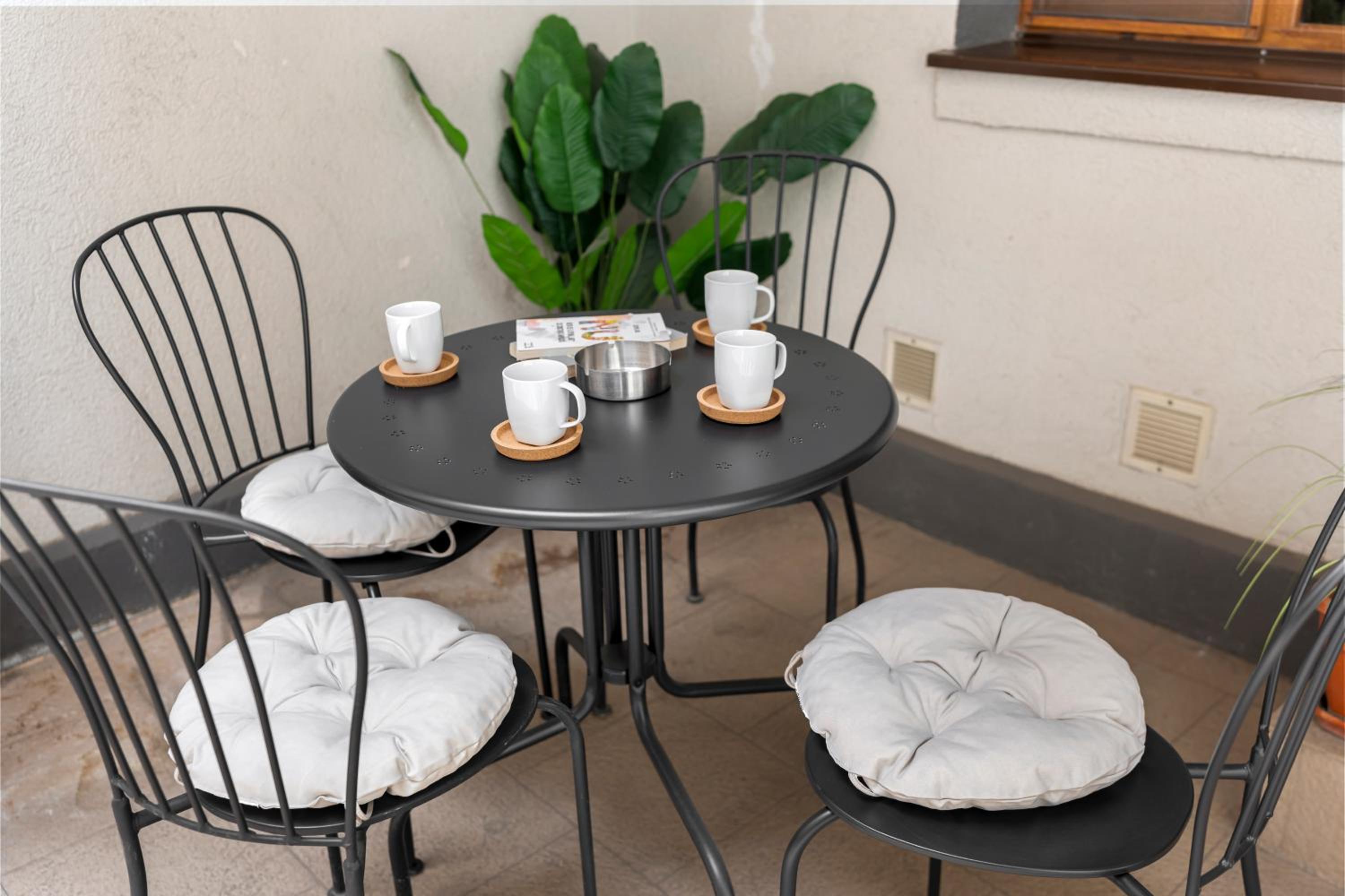 Central Luxury Apartments with Private Garden & Parking