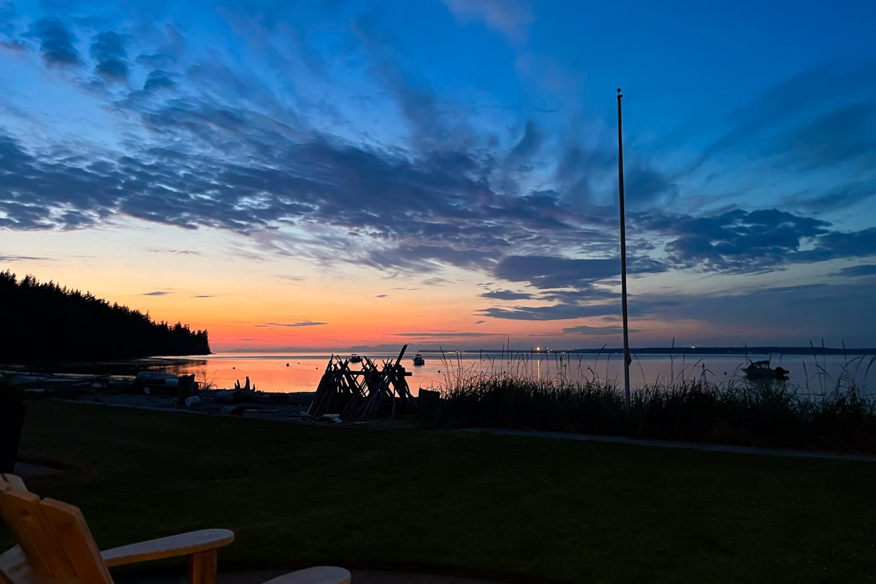 Hot Tub and Mtn Views Lummi Island Home Near Beach