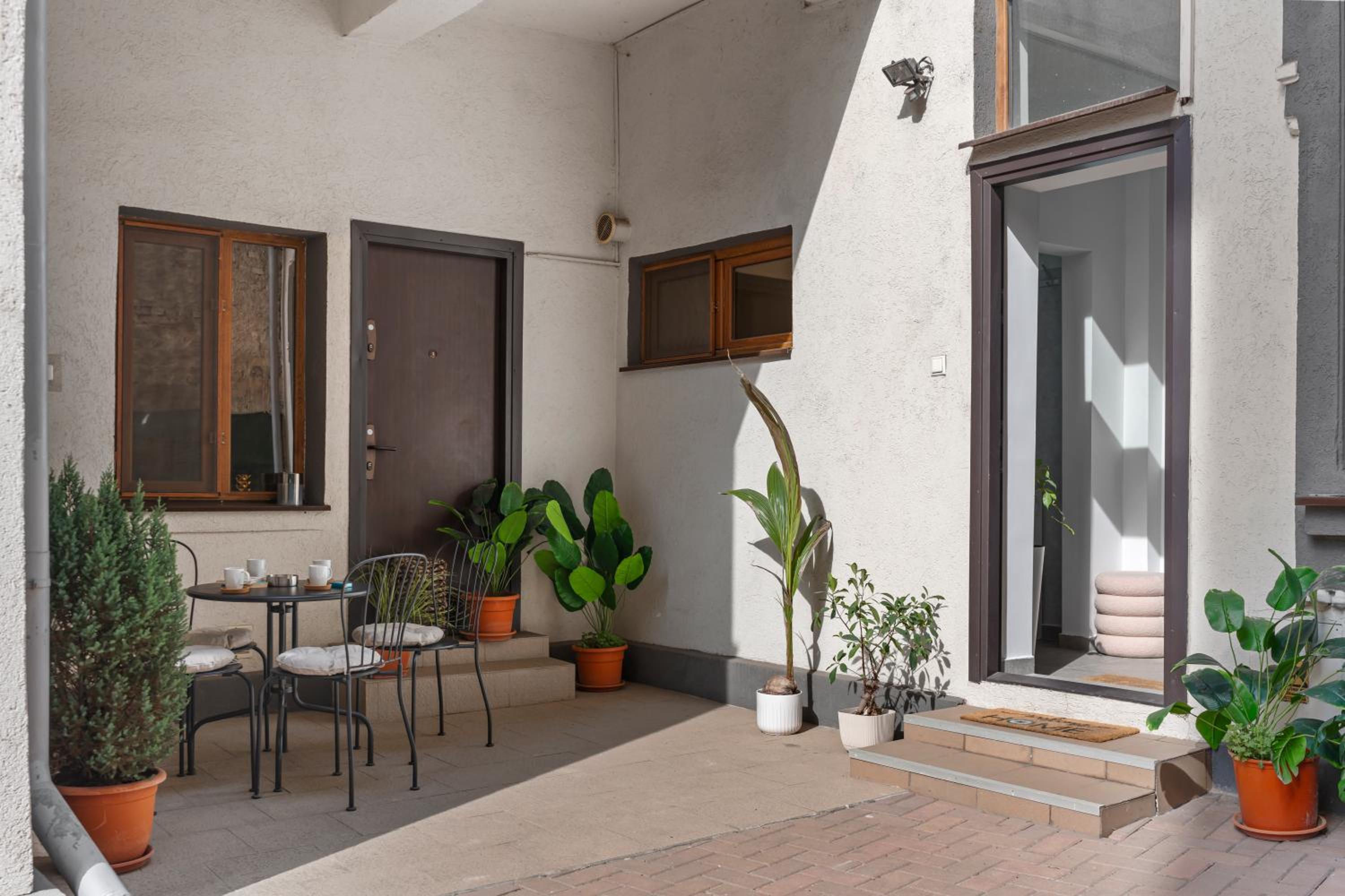 Central Luxury Apartments with Private Garden & Parking