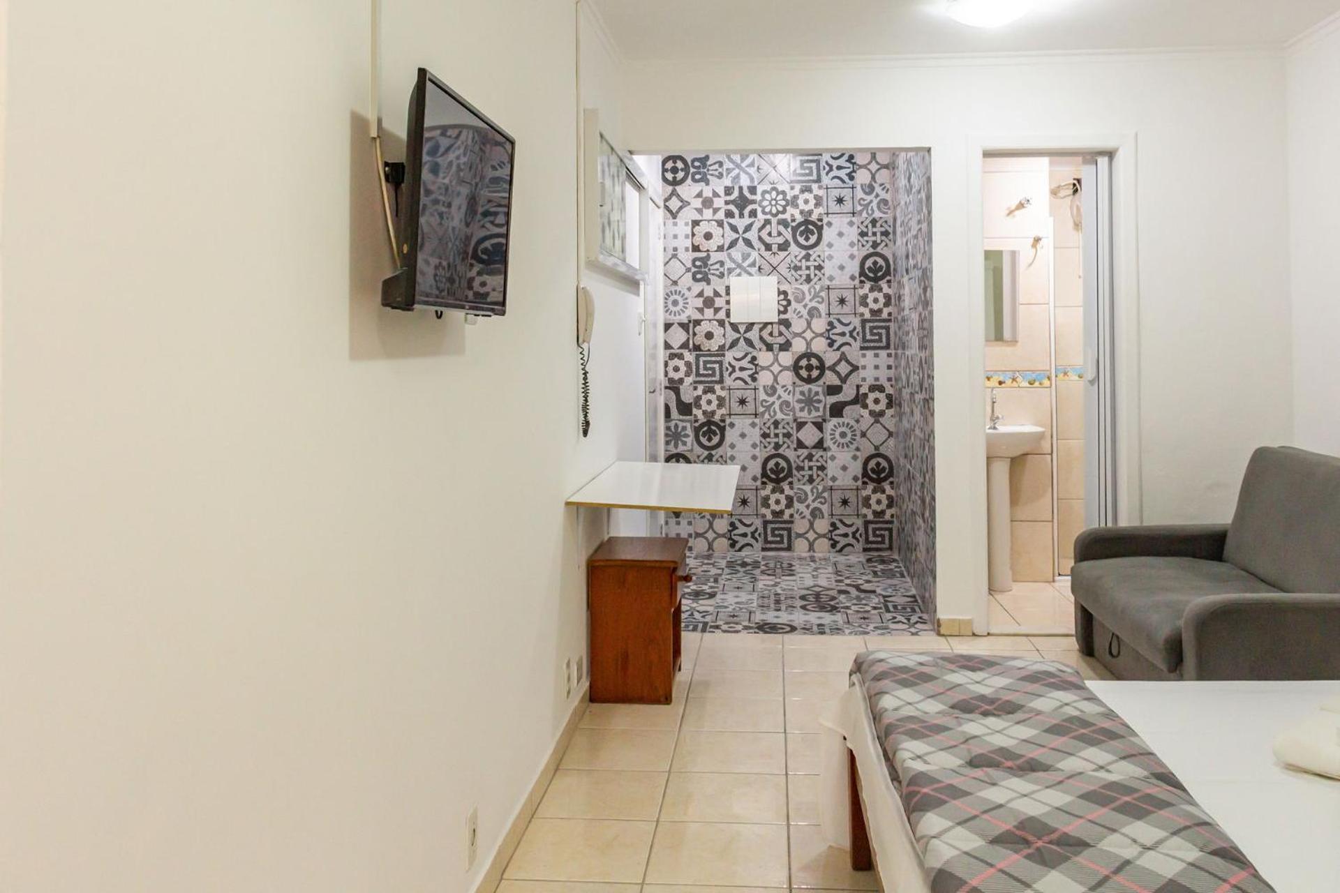 Custo Benefício, 100 metros da Praia, Bc P880