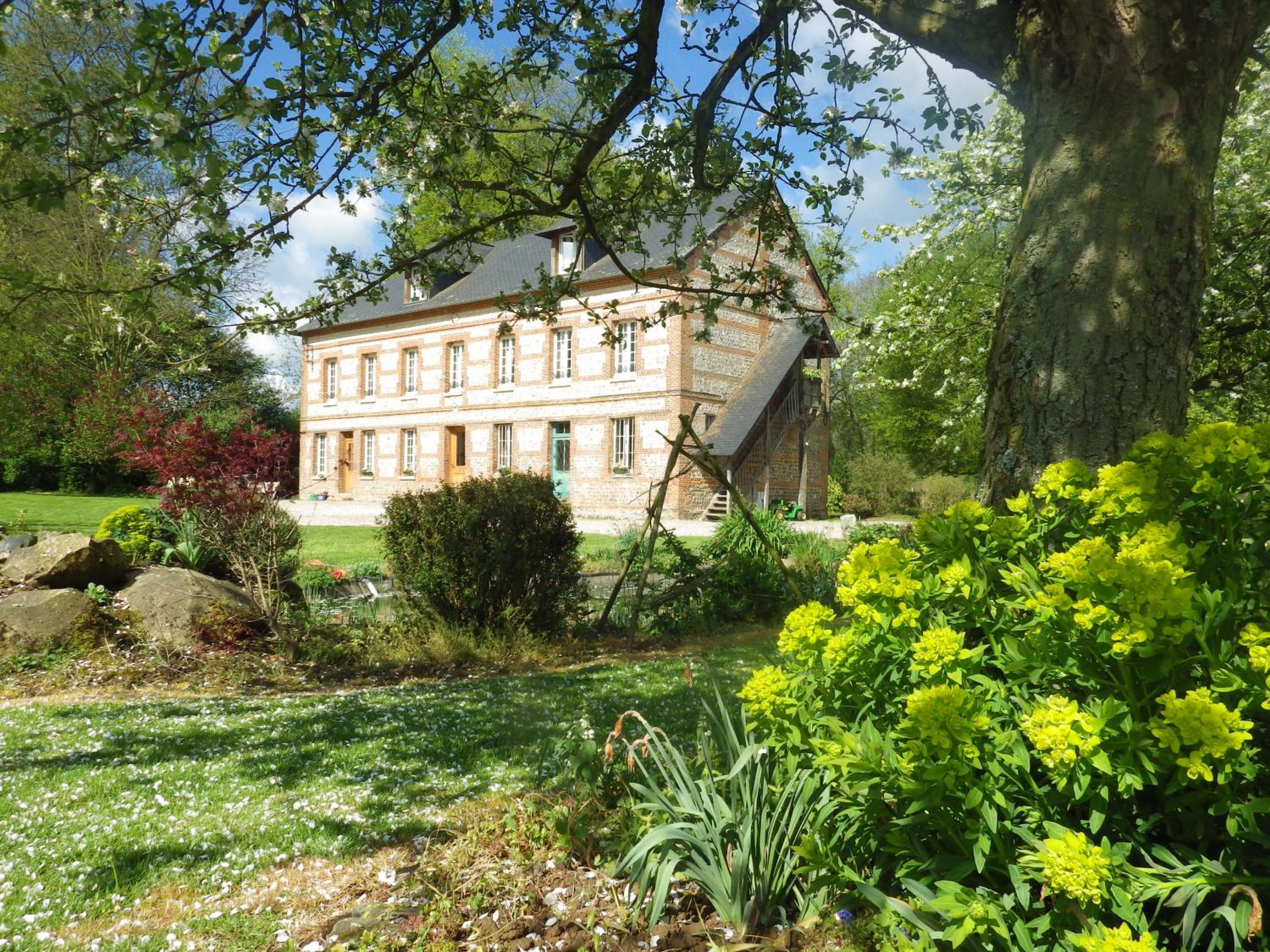 Ferme Clatot view 2