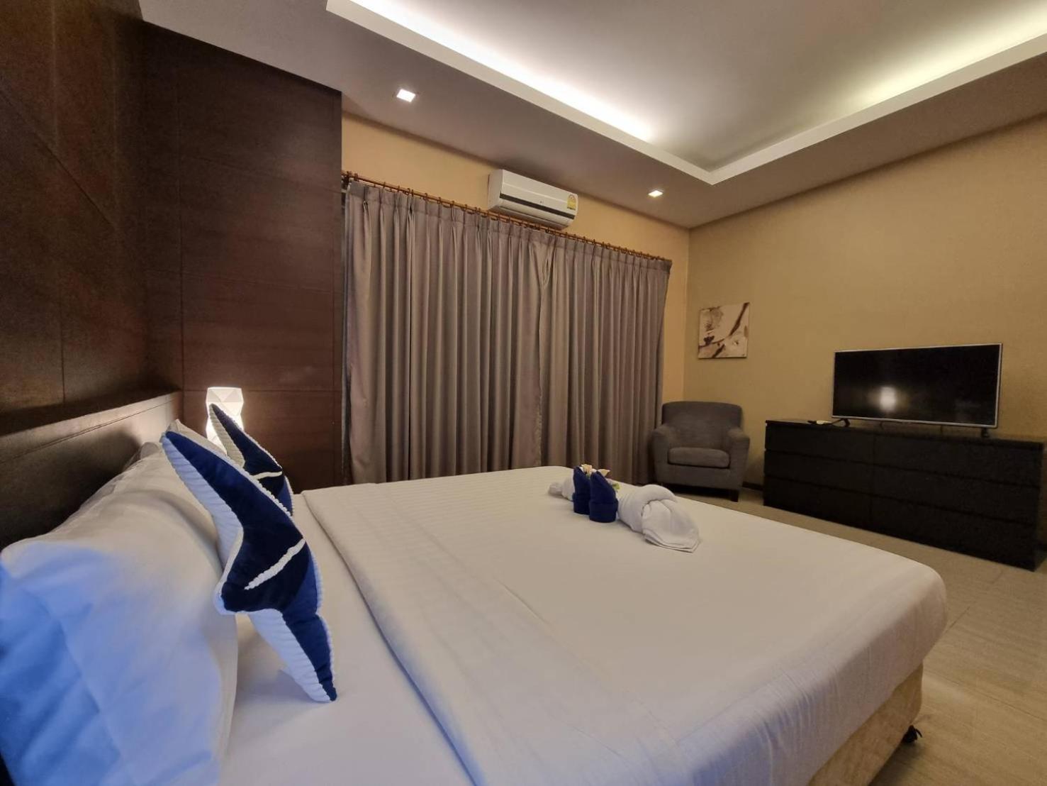 Sea Life Poolville