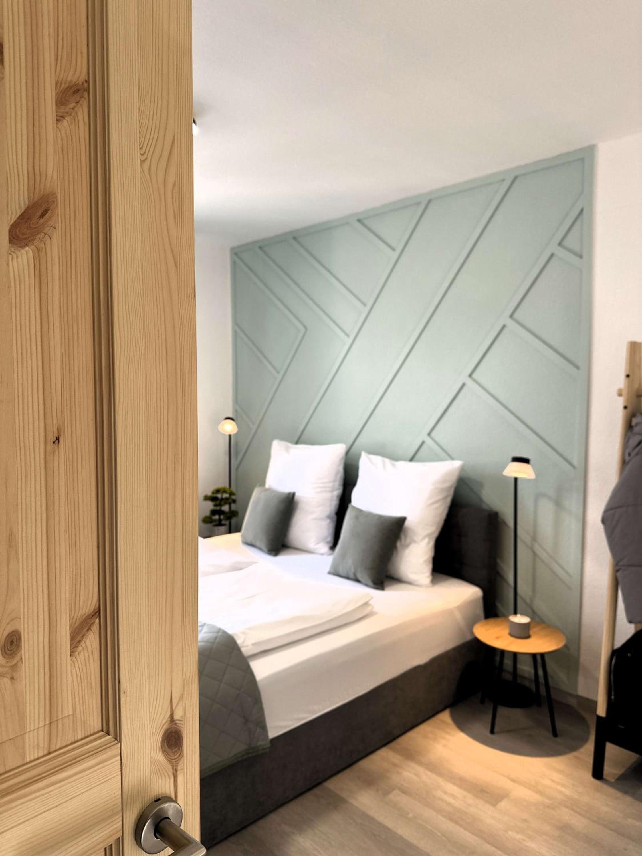 AMAO Mantis - Design Apartment - City Center - King-Size Bed - Parking - Storchenturm - bis 10 Pers 2Whg